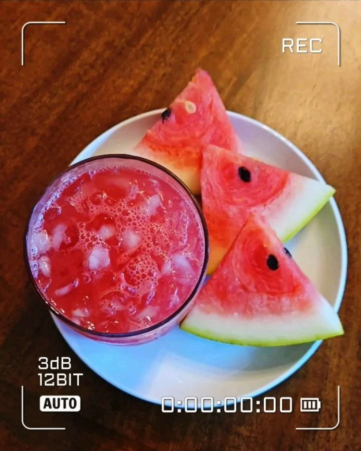 Watermelon Spritzer 

We couldn't finish Camp Hotcakes without making something with watermelon. This bubbly watermelon drink is simple enough that anyone can make it. Sparkling water or drinks add some fizz to fresh watermelon juice for satisfying h