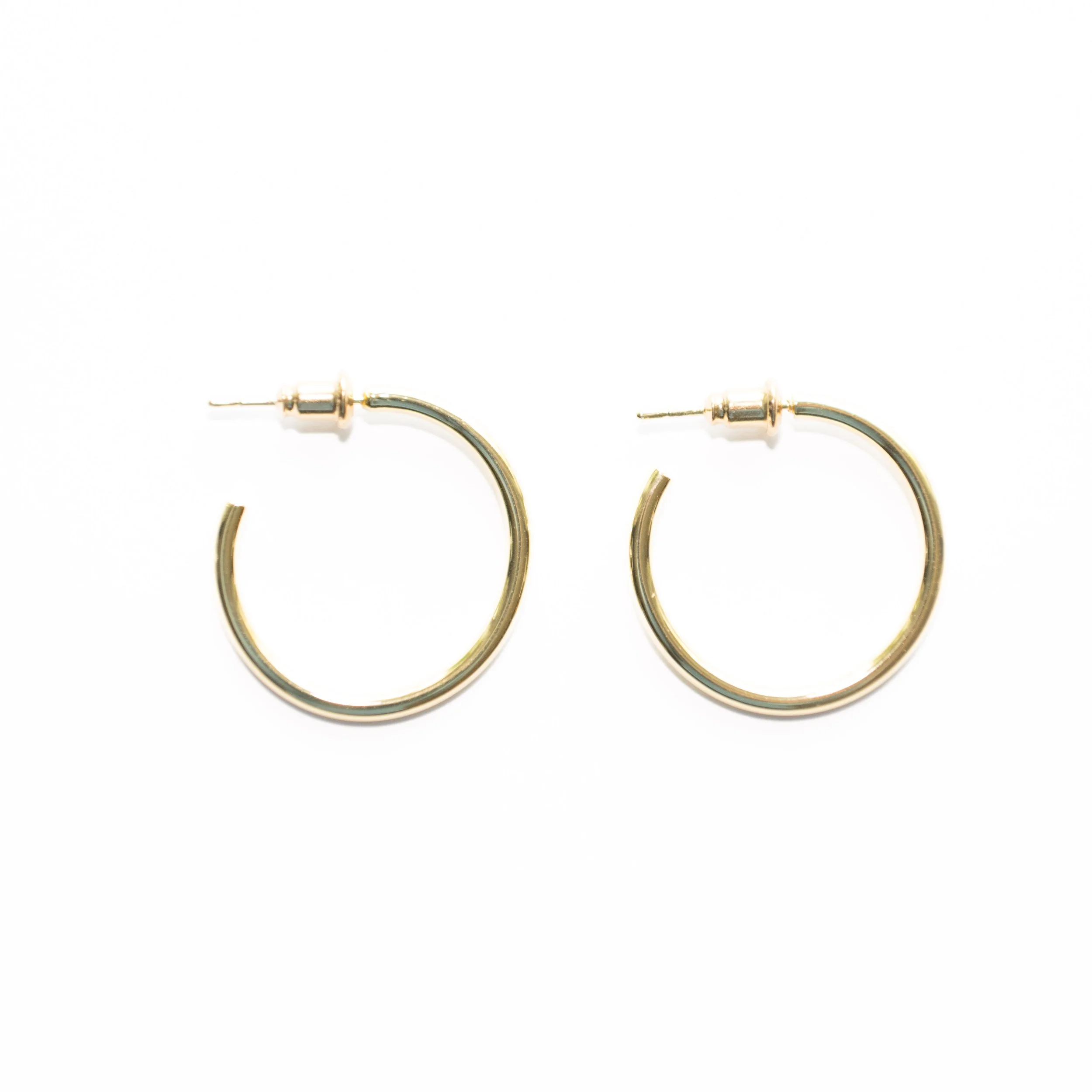 Kimberly James Earring Gold balance 24mm-0188.jpg