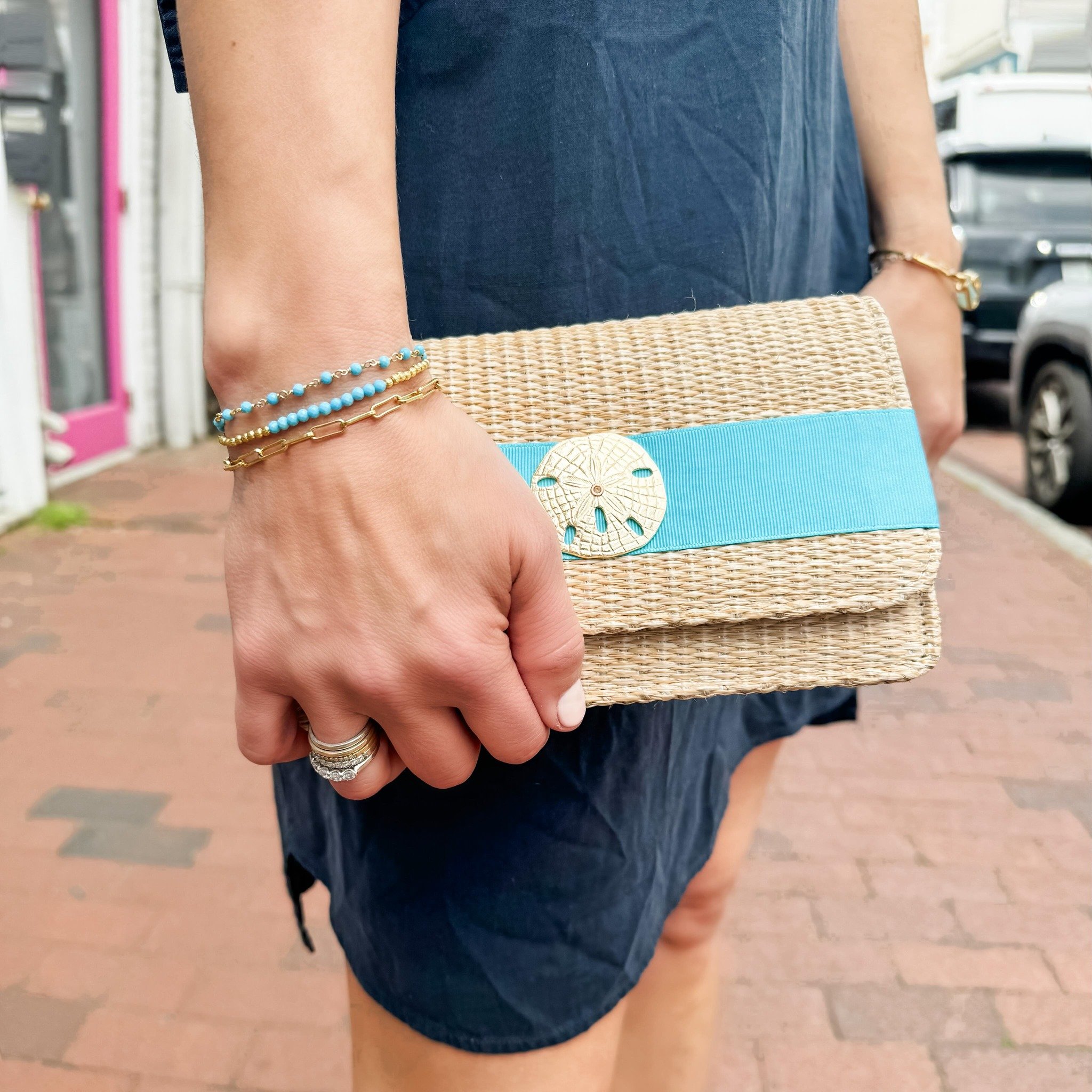 Found this cute turquoise sand dollar straw handbag that pairs perfectly with our KJJ layering bracelets at @shopthecottage yesterday! 

Our layering bracelets are the perfect way to add a little pop to your outfit every day! 

#kimberlyjamesjewelry
