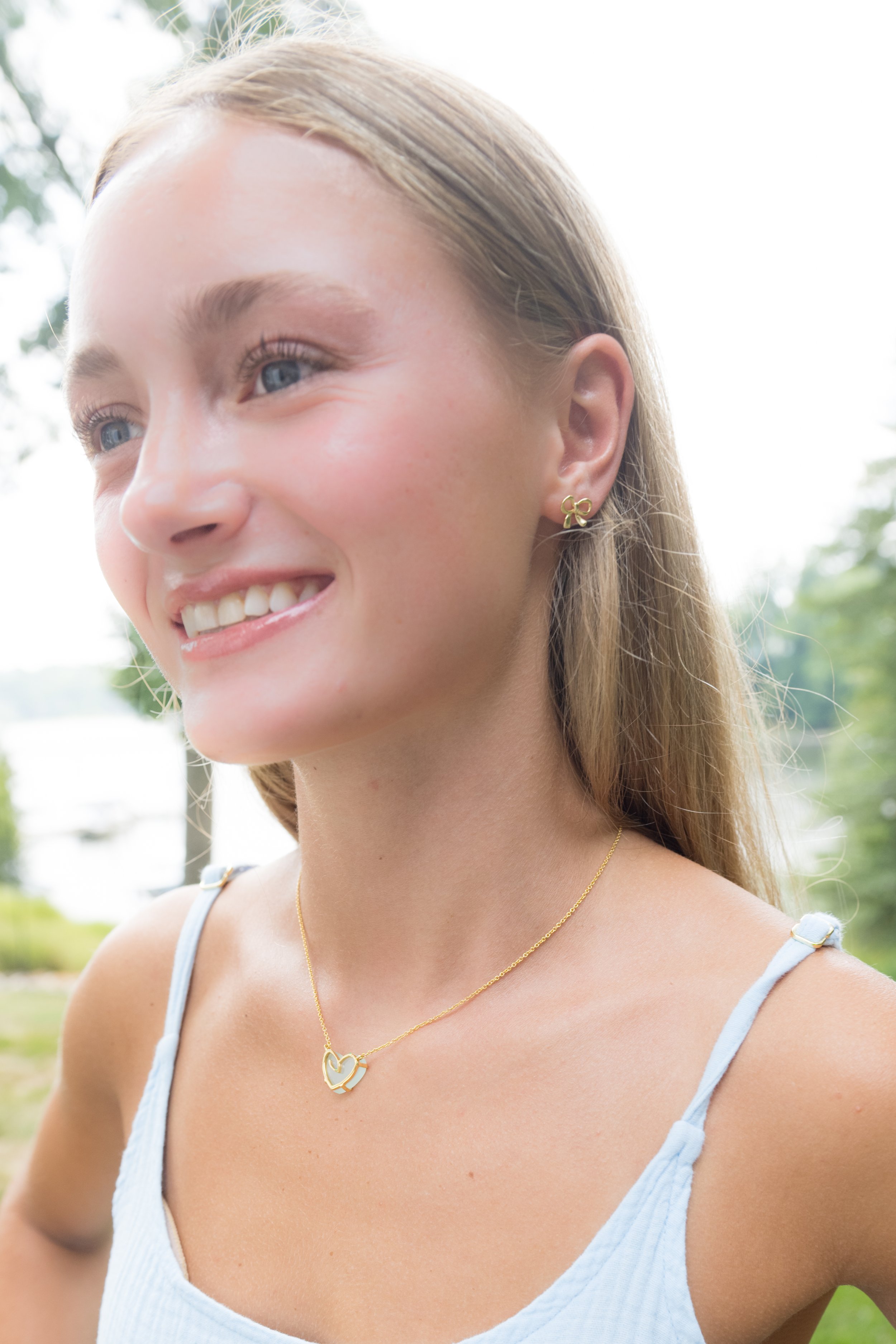 KJJ Bow stud-9258.jpg
