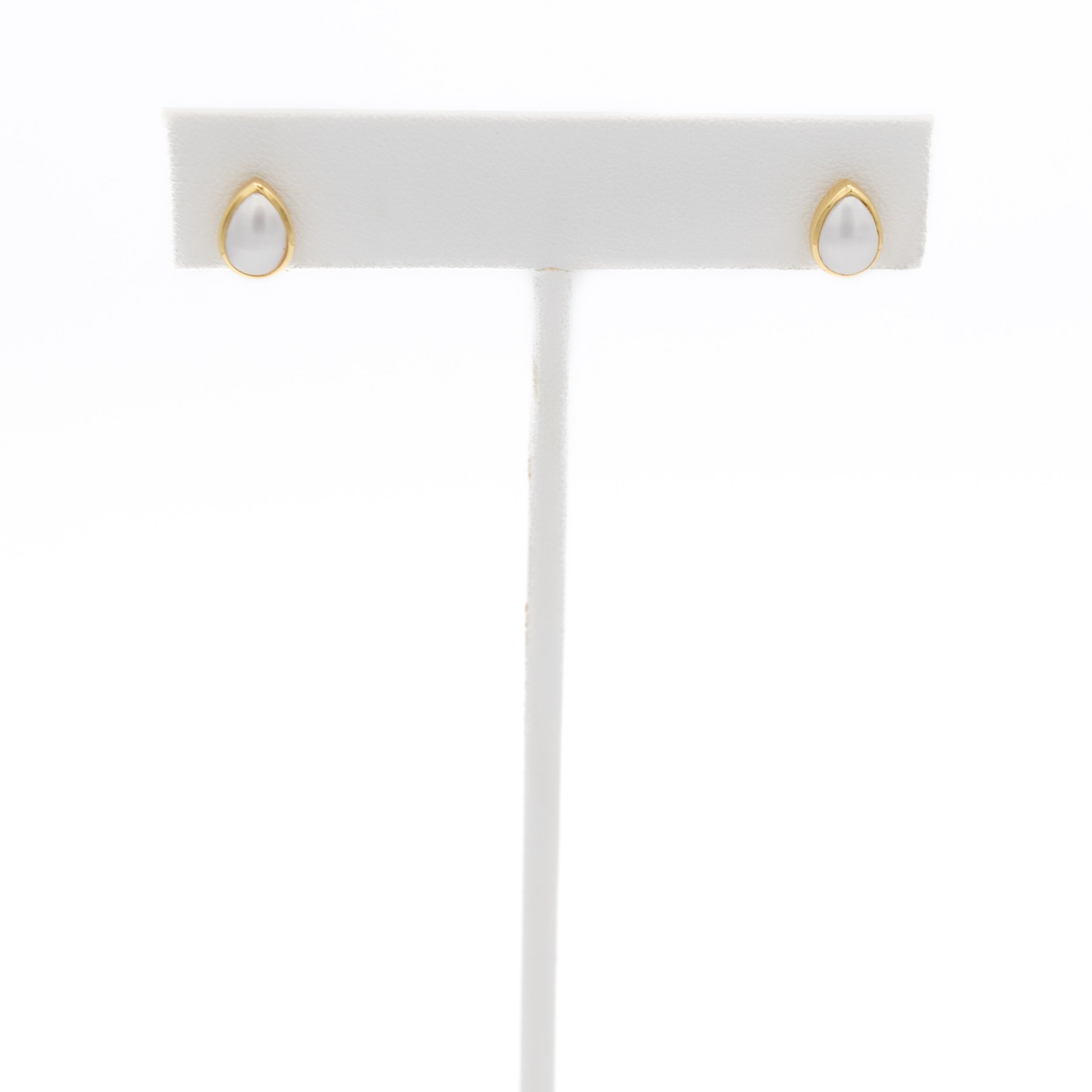 Kimberly+James-+Petite+Teardrop+Stud+-+Pearl+-+4668.jpg
