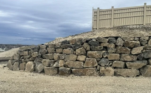 Inland Rockworks installs rock retaining walls for personal homes and businesses throughout Spokane, Tri-Cities and the Pacific Northwest.  (Walla Walla, Wenatchee, etc.)