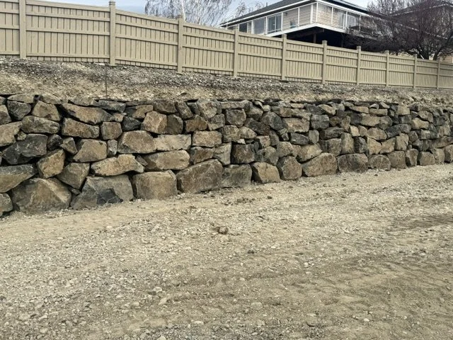Inland Rockworks installs rock retaining walls for personal homes and businesses throughout Spokane, Tri-Cities and the Pacific Northwest.  (Walla Walla, Wenatchee, etc.)