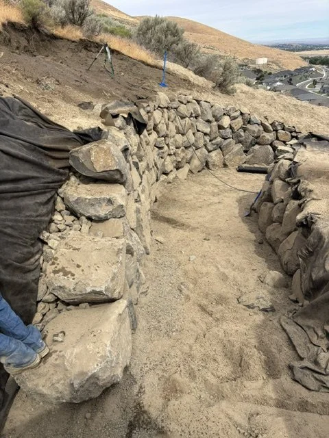 Rock retaining wall installation pacific northwest