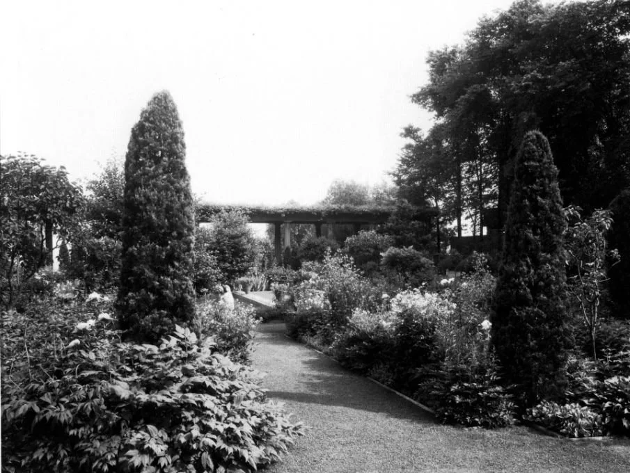 Have Trowel, Will Travel