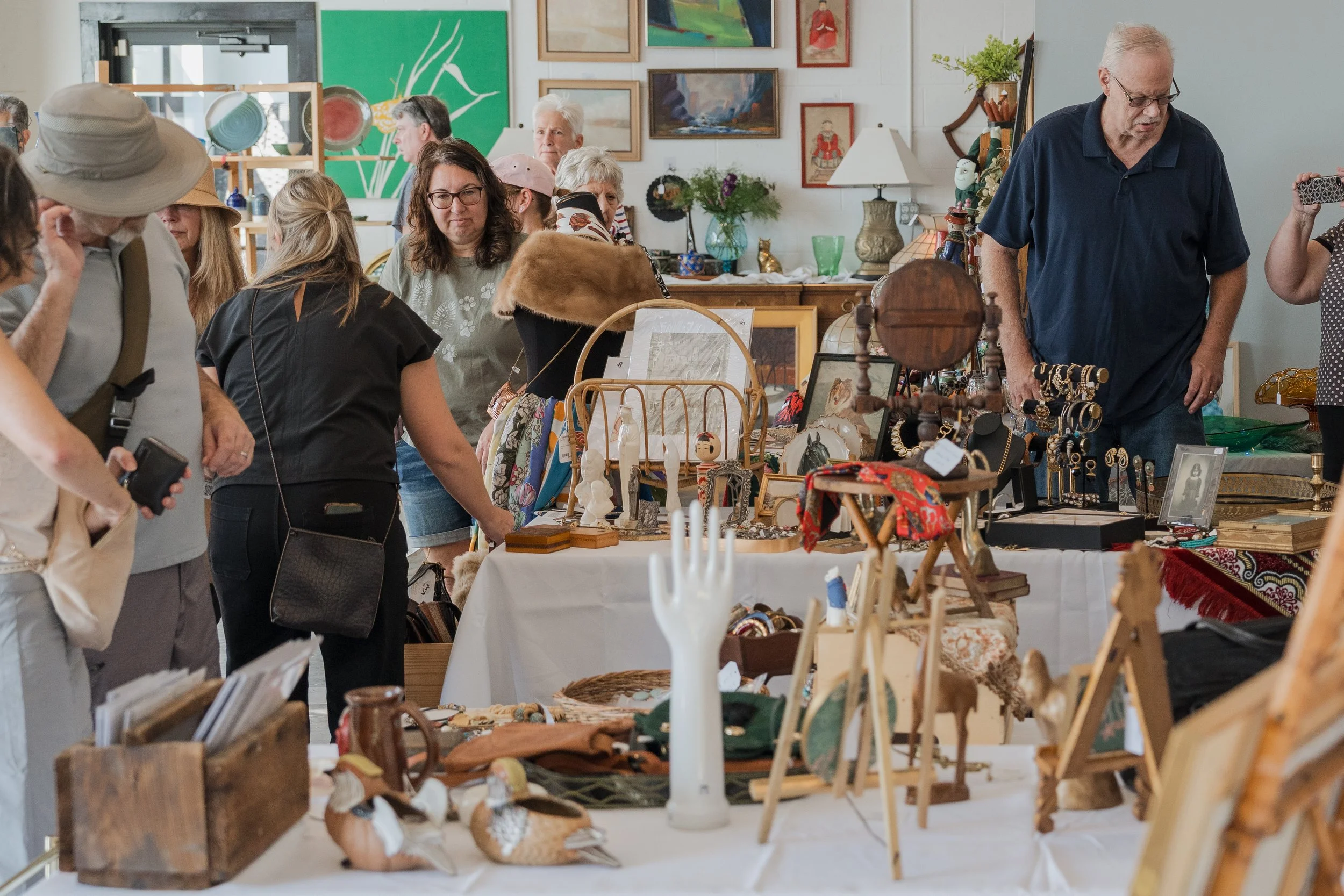The Vintage Market at The War Memorial