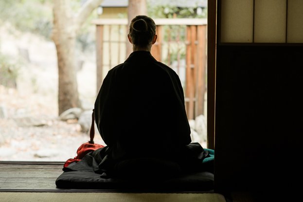 Healing Trauma Gently: A Mindful, Somatic Approach