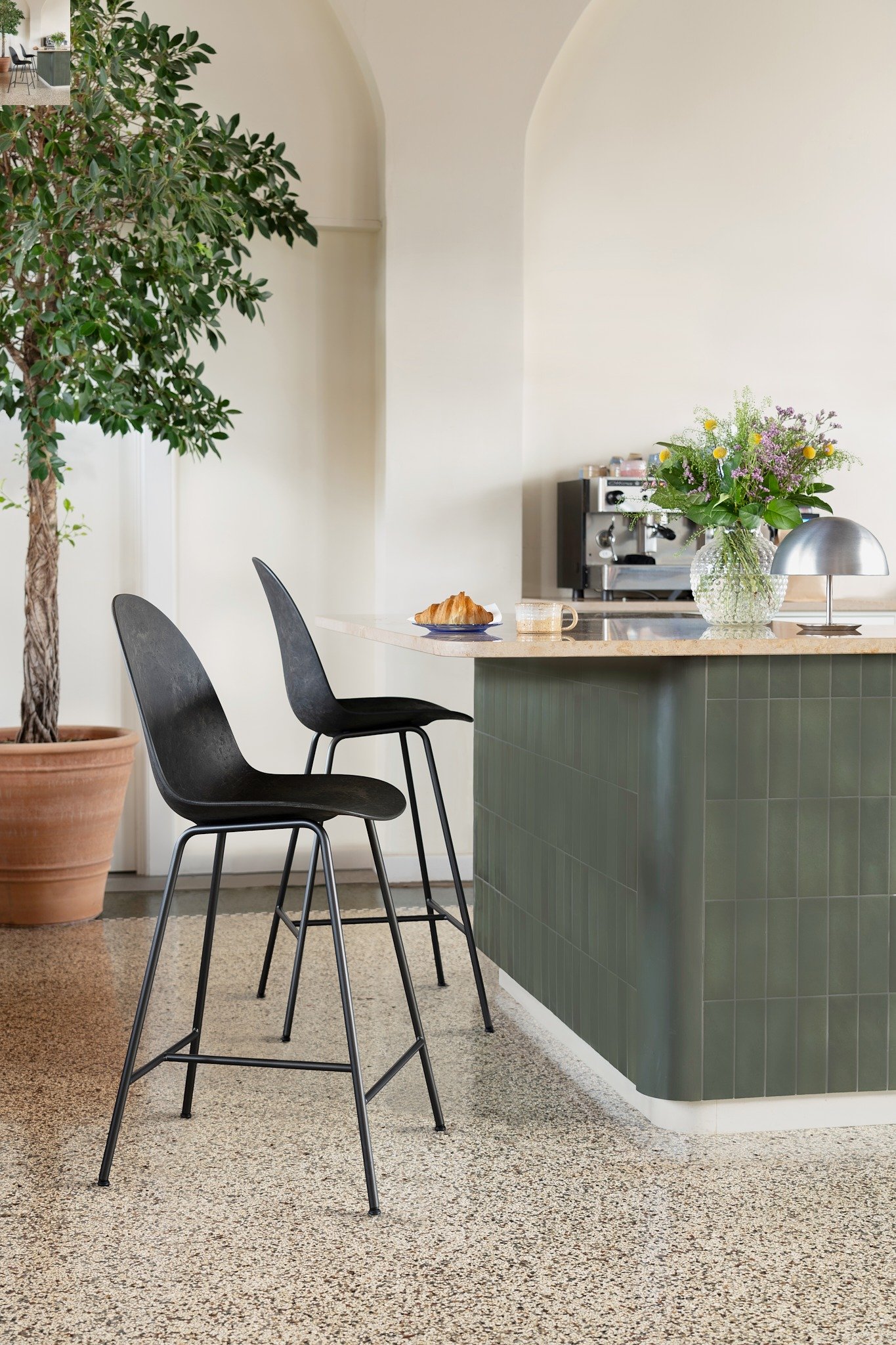 Mater_11001_Eternity_sidechair_Coffeewaste_blackBlackBase_ Side_2.jpg