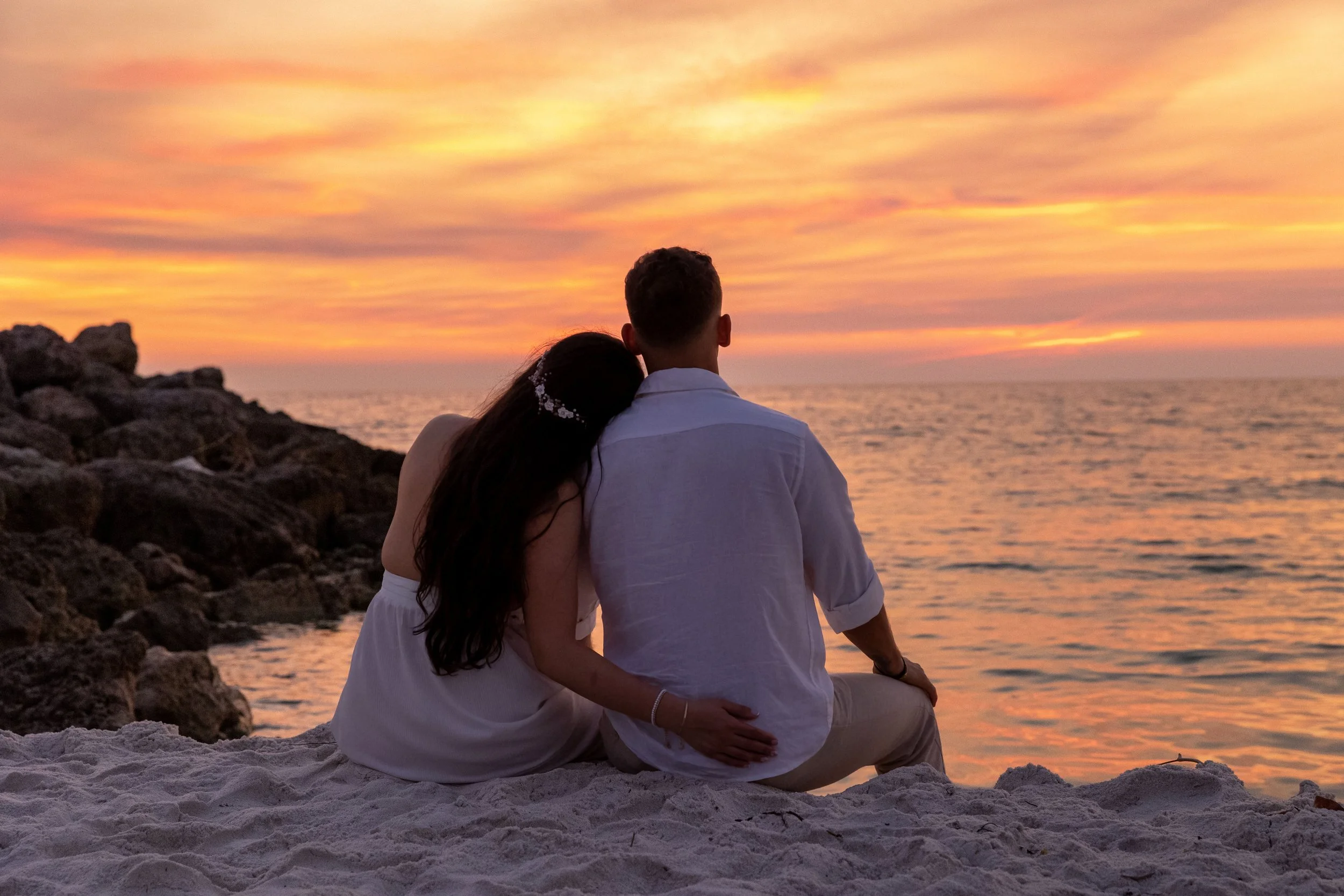 Professional couples session on the beac of South Florida by Claudia Sierra Photography
