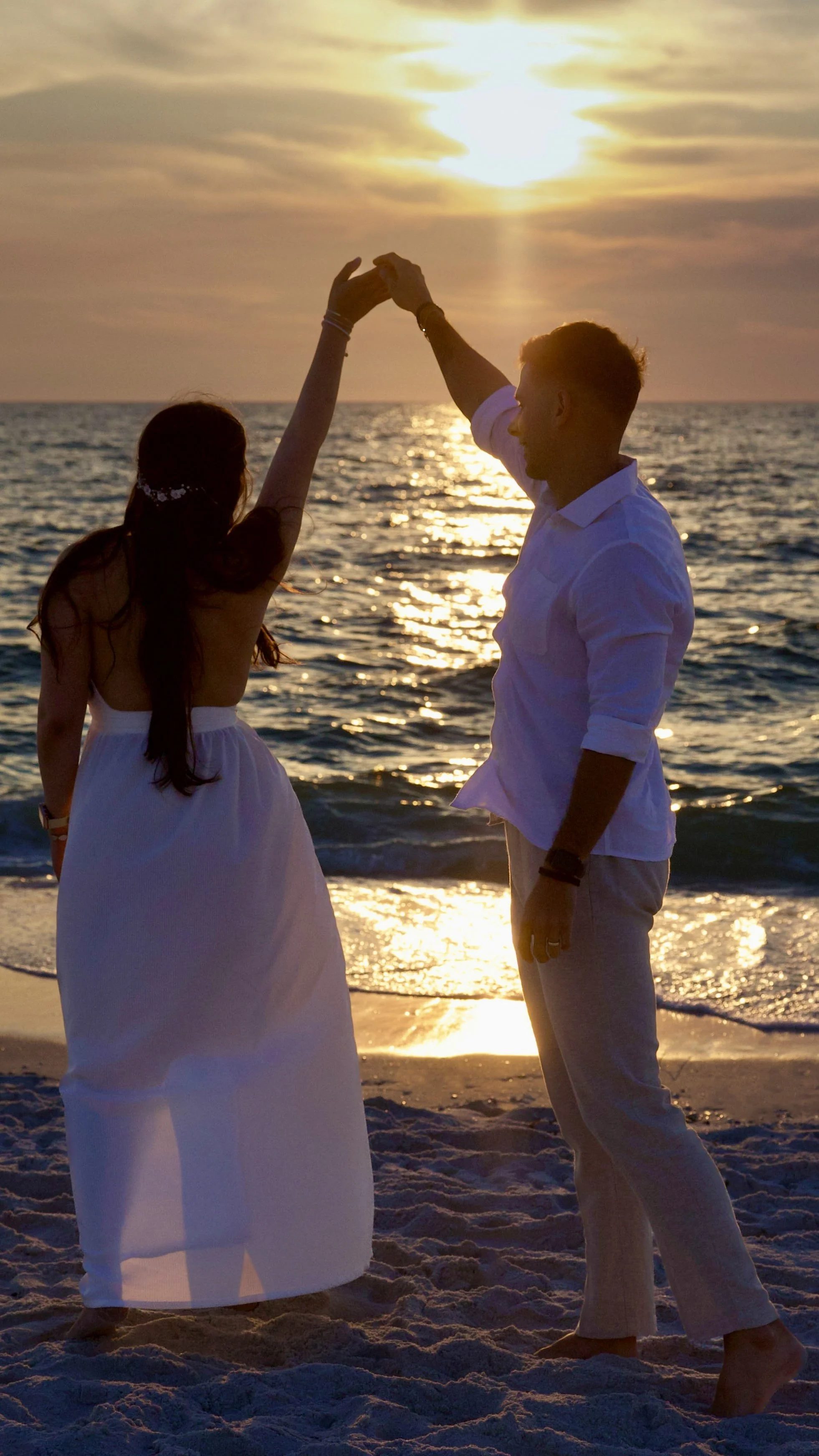 Professional couples session on the beac of South Florida by Claudia Sierra Photography