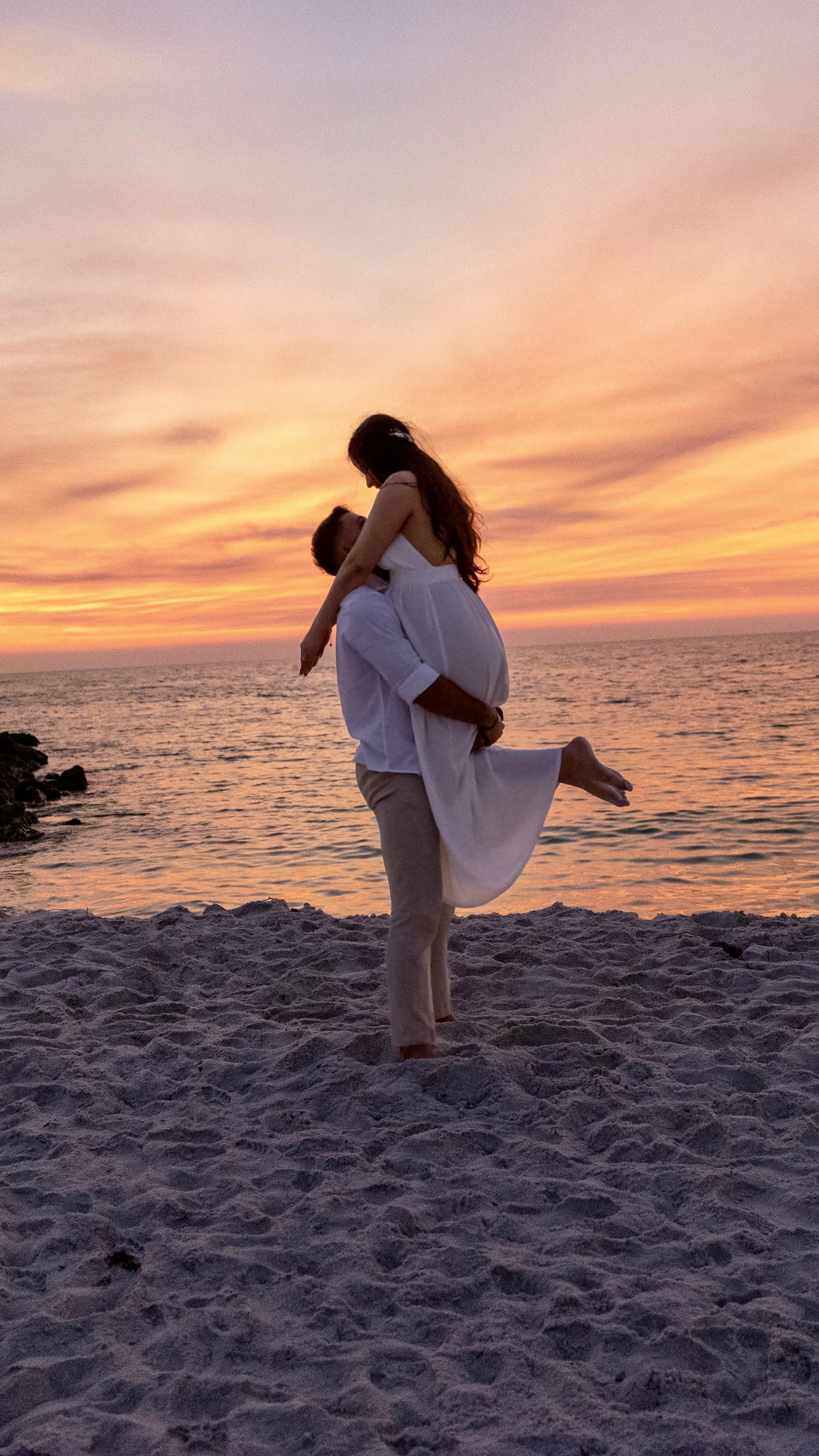 Professional couples session on the beac of South Florida by Claudia Sierra Photography