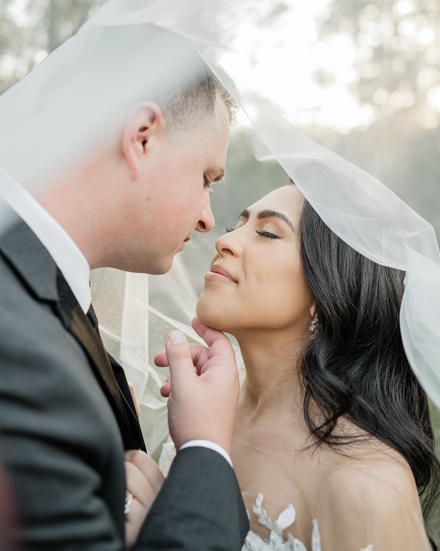 New blog post is up about this iconic Green Cove Springs wedding venue - just outside of Jacksonville✨

You can find it in my bio😍

The diversity of wedding venues in this North Florida area is unmatched! 

You HAVE to check this one out if you&rsqu