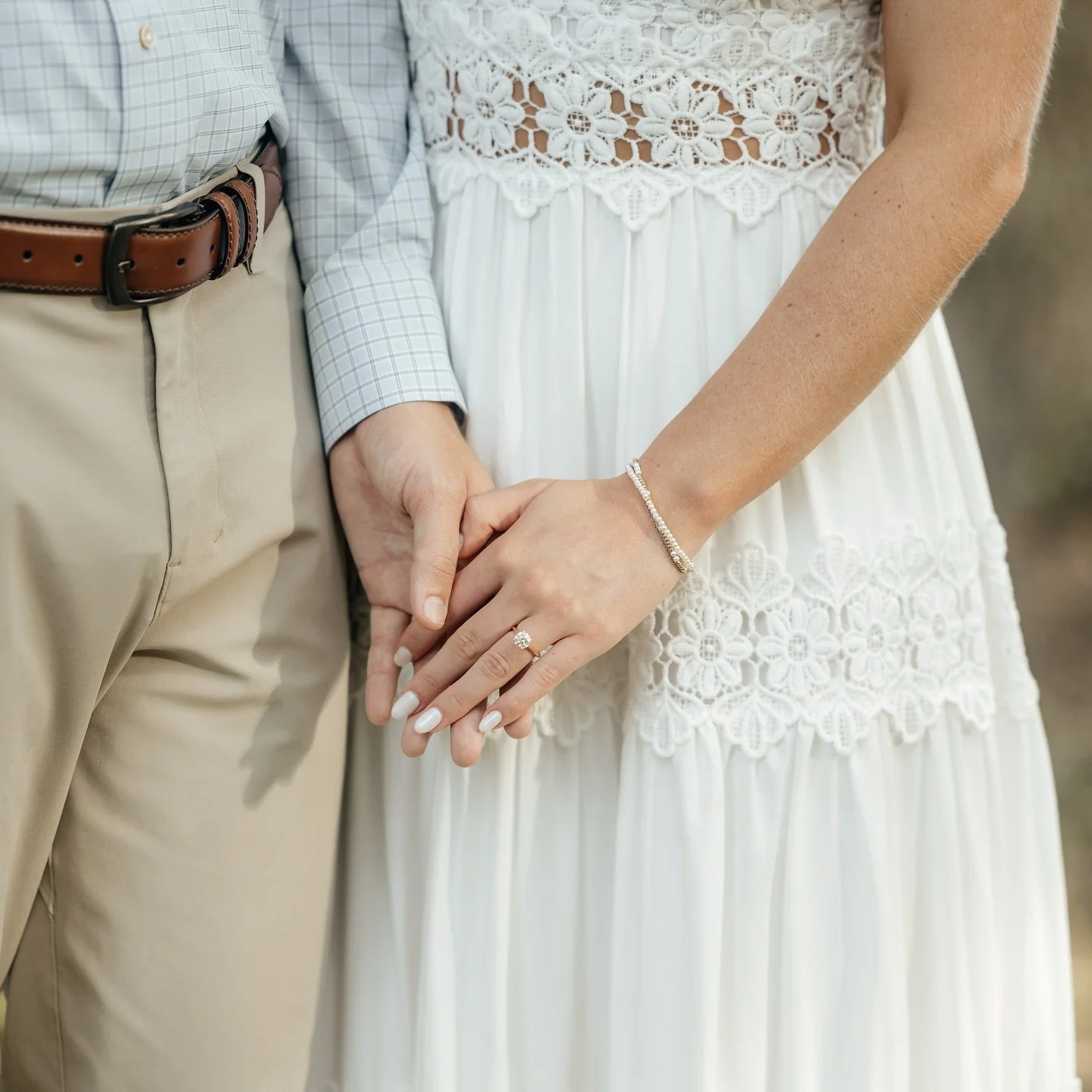 All in the details🤍
&bull;
&bull;
&bull;
&bull;
#jacksonvillephotographer #jacksonvilleweddingphotographer #jacksonvillebeachphotographer #staugustinephotographer #riverfrontparkstjohns