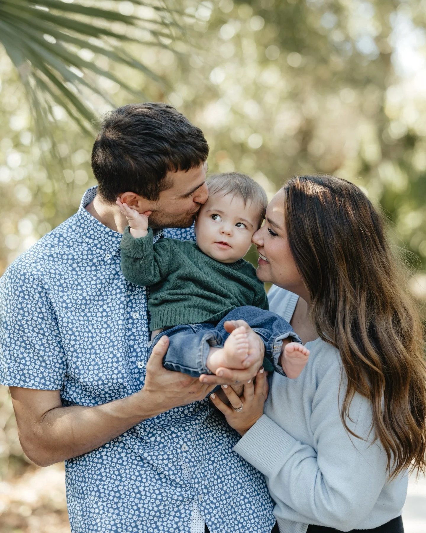 That first family session after becoming a family of 3
🥹🫶🏻🤎
&bull;
&bull;
&bull;
&bull;
Jacksonville Family Photographer | Jacksonville Beach Family Photographer | Jacksonville Photographer | St Augustine Family Photographer | Jacksonville FL Pho