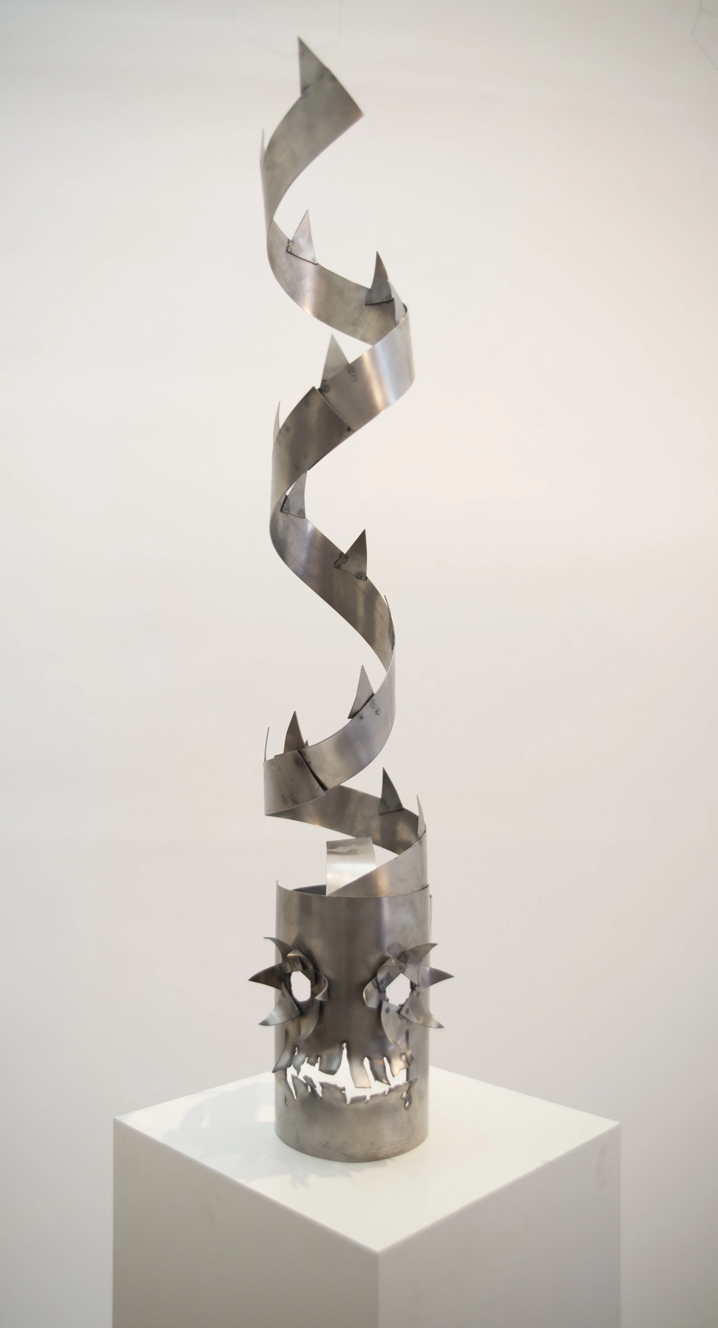 Chicken Chaser
10" x 4" x 13"
Steel
2014