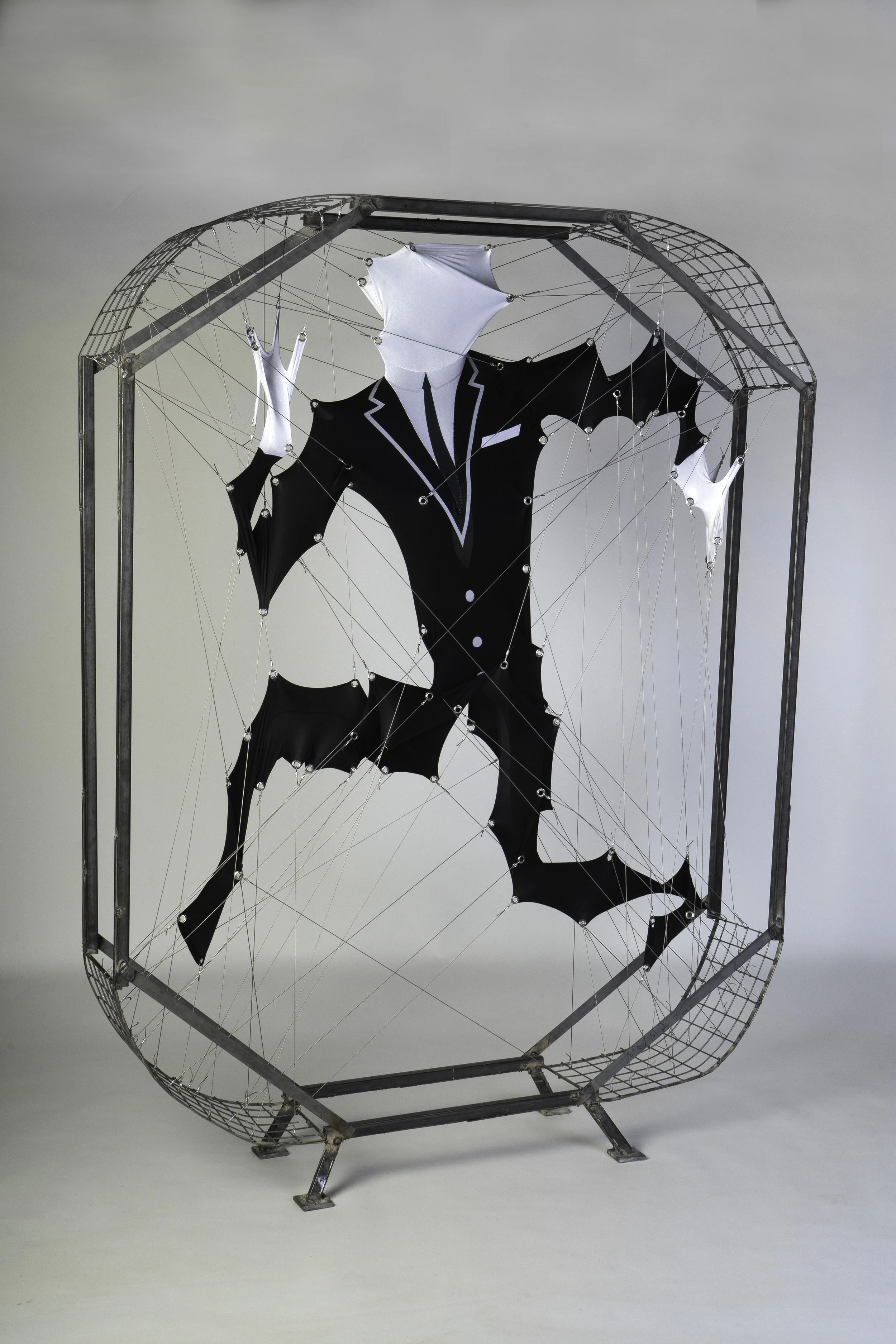 Your Best Table for Two
5' x 6'7" x 1'5"
Spandex body suit, steel cables, flux-core MIG-welded mild steel
2020