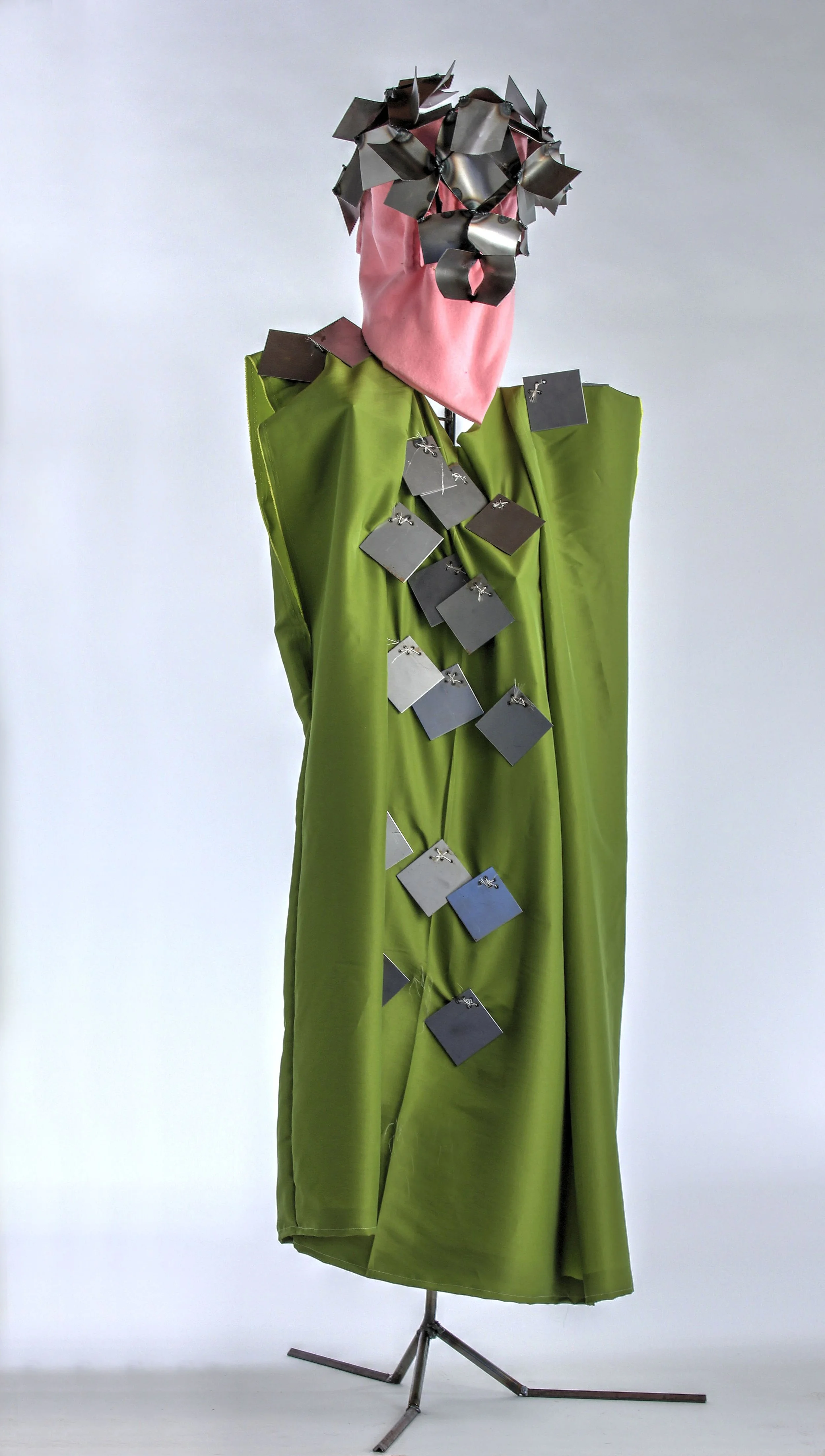 Venetian Causeway
2'6" x 6'6" x 2'6"
TIG-welded mild steel helmets, hand sewn fabric robes
2015