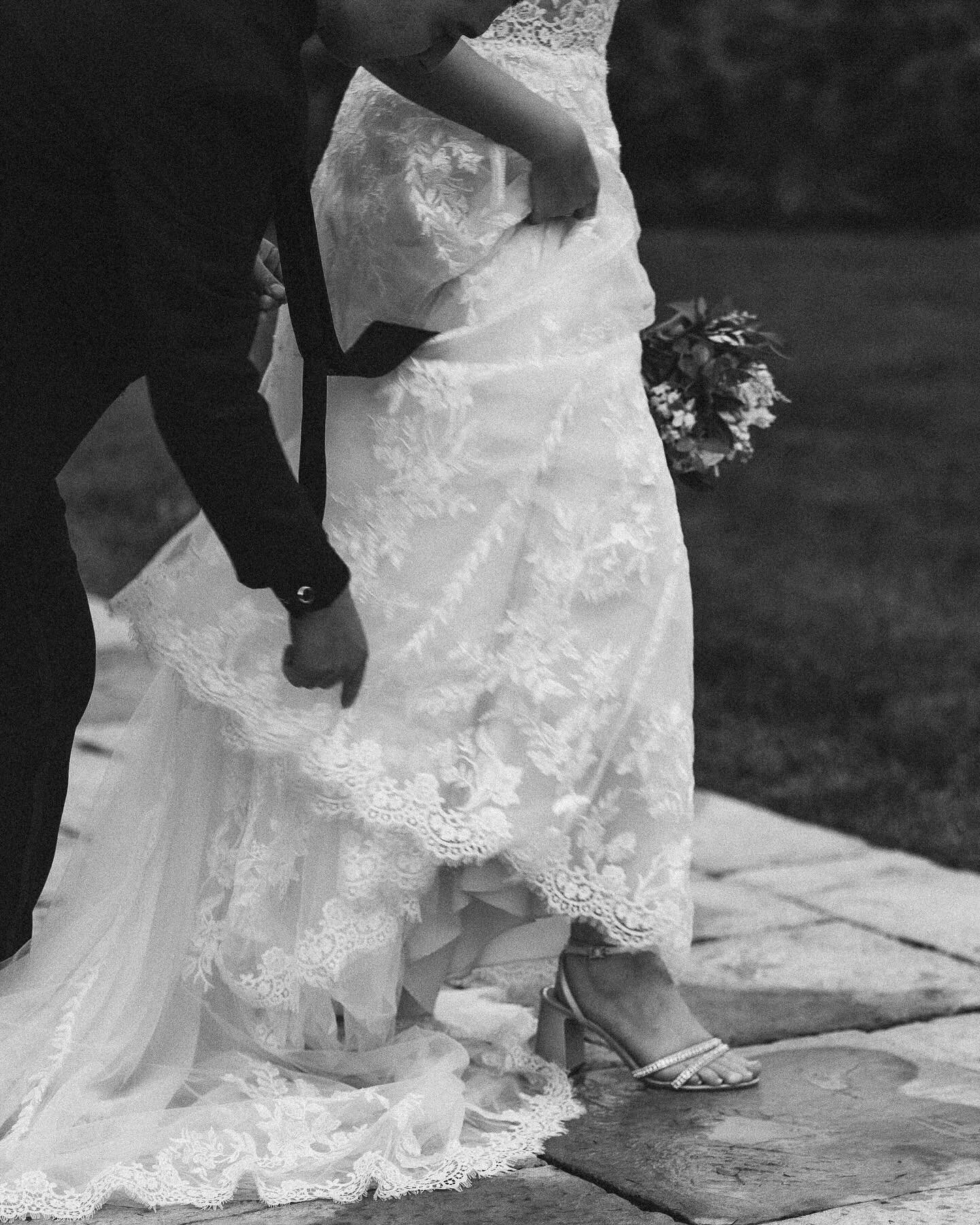 I delivered my first Chicago wedding gallery last week. I can&rsquo;t tell you how special it was to capture a wedding near my hometown and for such a wonderful couple. If you are planning a wedding in the Chicagoland area, let&rsquo;s connect! It is