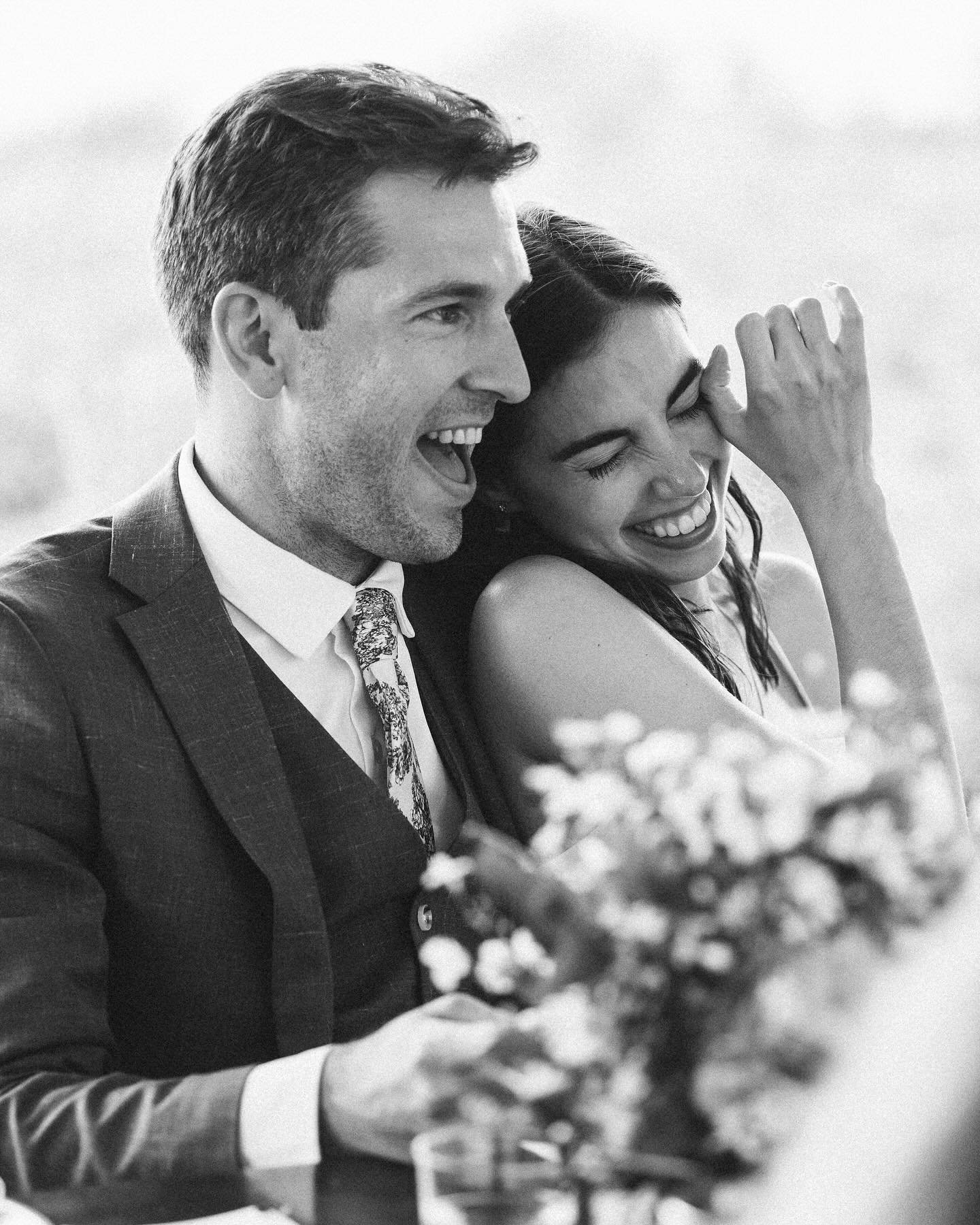Some black a whites that make me feel warm and fuzzy 🖤
.
.
.
#boulderwedding #boulderweddingphotographer #boulderweddingvenue #boulderflowerfarm #documentaryweddingphotography #emotionalphotography #mountainwedding #gardenweddings #gardenweddingvenu