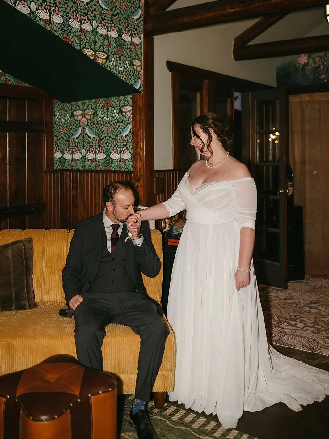 Something about a cozy intimate winter wedding just fills my cup

#winterwedding #coloradowinterwedding #microwedding Colorado wedding Photographer. Colorado Microwedding Photographer. Evergreen Wedding Photographer.