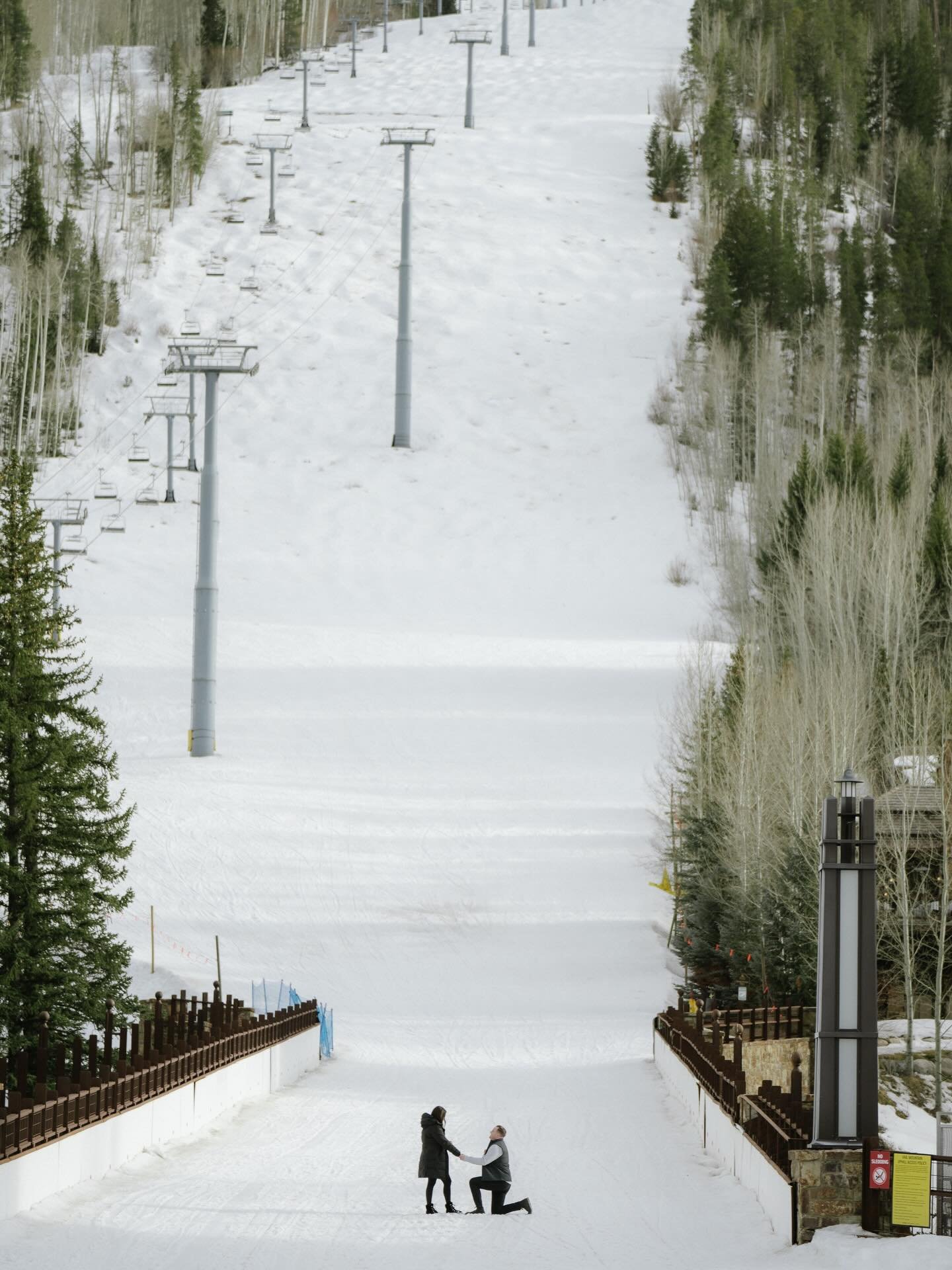 Plopping these on the grid before everything melts! Vail proposals are so gorgeous. This proposal was not only stunning, showing off the ski mountain but SO full of joy and family! After Jackson proposed, both of their families ran up for hugs and to