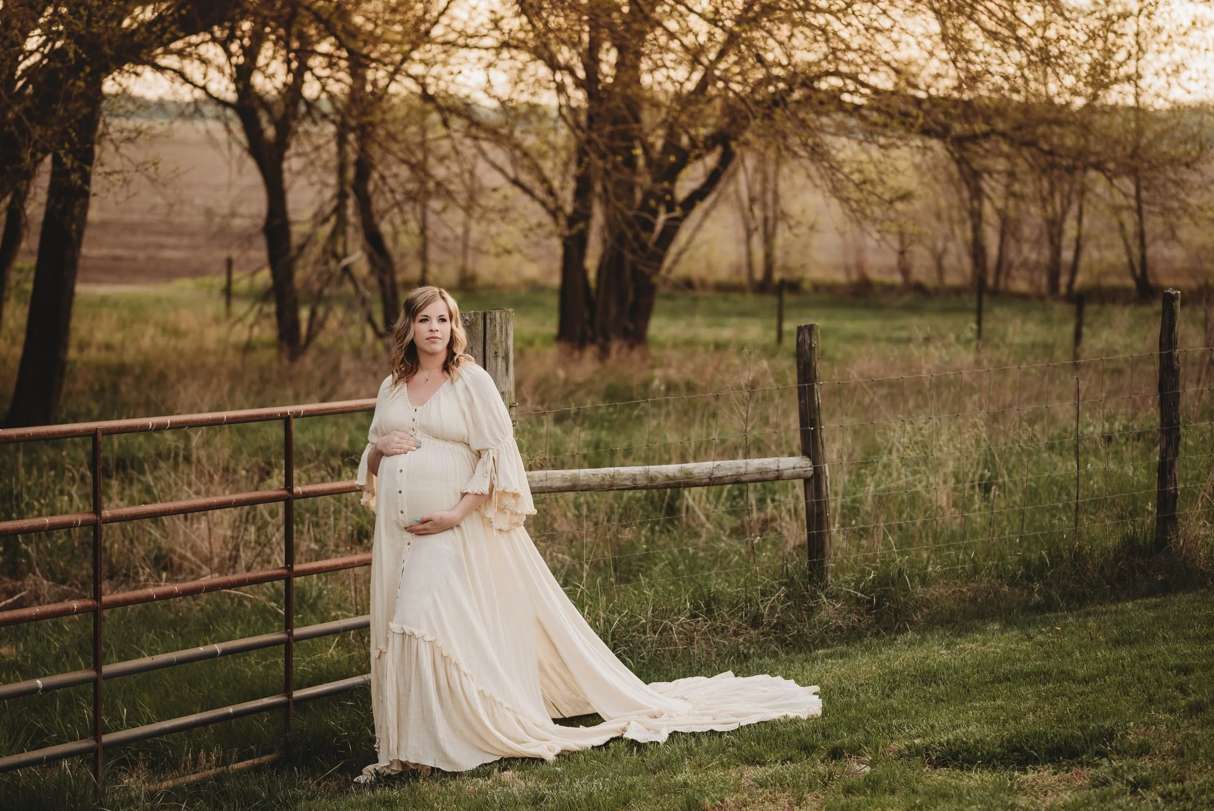 Pekin Maternity Photographer