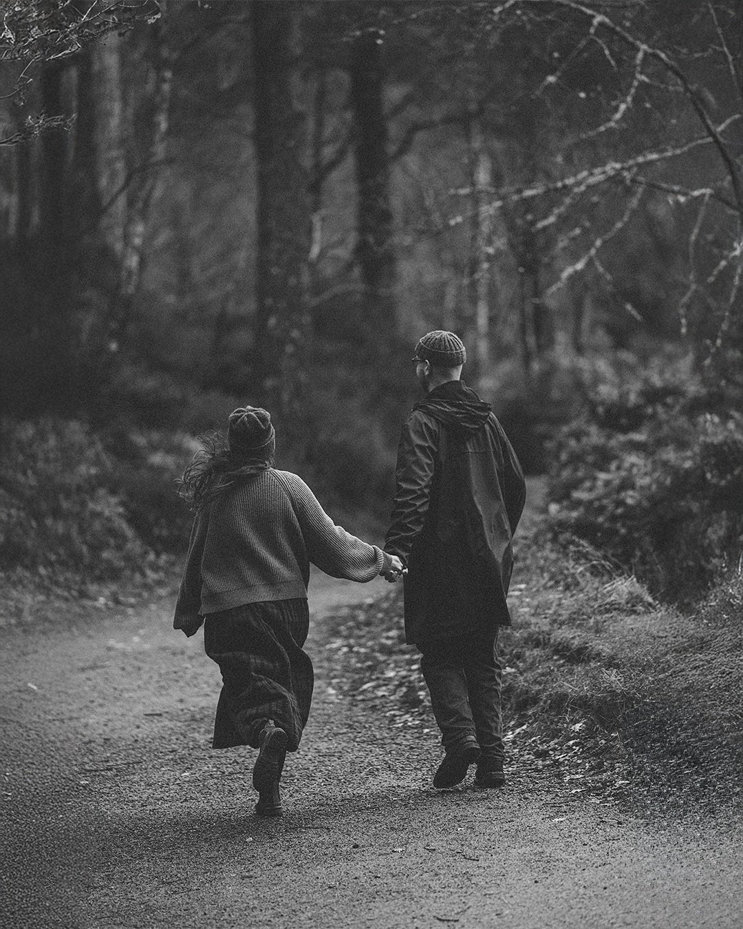 Let&rsquo;s get lost where the trees touch the sky&hellip; ✨

A few more playful moments with Joanna and Nathan in the Scottish Highlands Their love is a perfect match for these dreamy woods - free, wild and timeless. 🤍 Thankful for the chance to ph