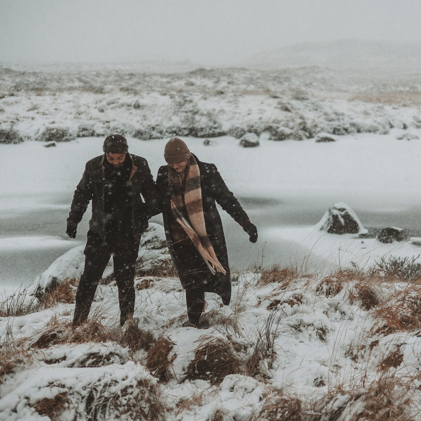 When the cold bites, but moments like these warm your soul 🤍 This adventurous couple were absolute legends; they braved the icy winds and snow of the Scottish Highlands and made it absolute magic ✨
.
.
.
#scottishhighlands #skye #scottishelopement #