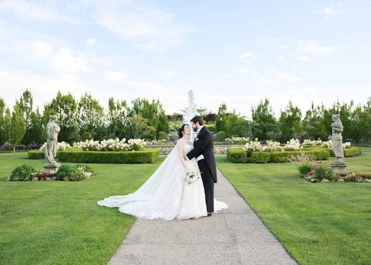 Missing big blue and warm summer nights, and strolling through the courtyard with B + M @castlefarms.weddings capturing that darling newlywed glow 💍 ✨
