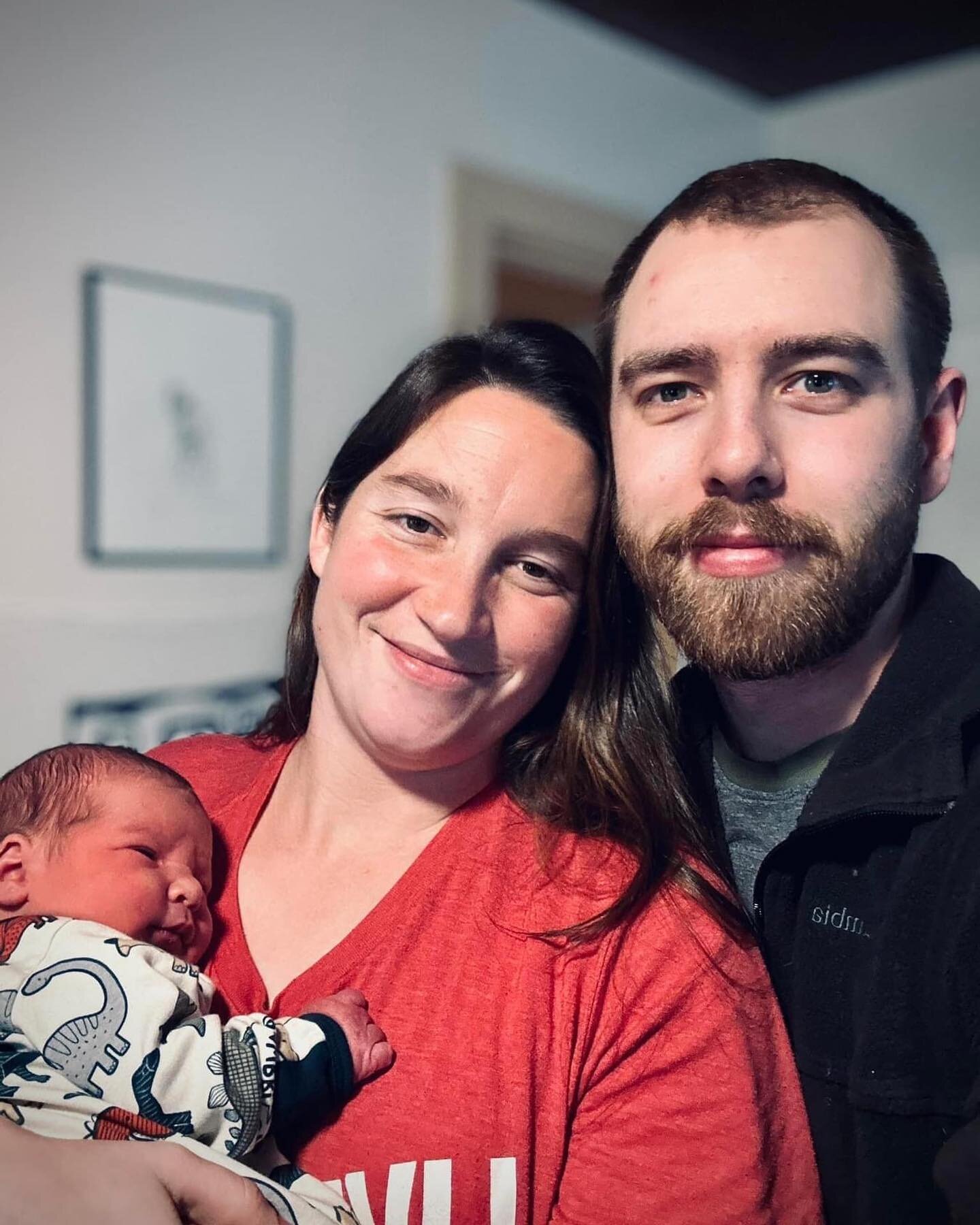 Two weeks ago something very special happened at the little cottage on 804 Smythe St. this wonderful family chose to give birth on their terms. Kate has had the blessing of attending every one of their previous pregnancies at the birth center and thi