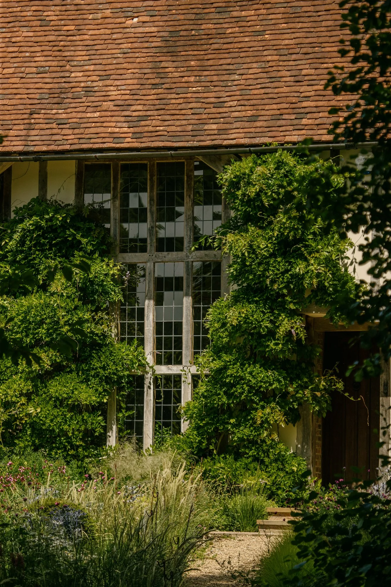 WILLSCOTT-WILLIAMDEAKINS-HIGHWEALDCOUNTRYHOME-7.jpg