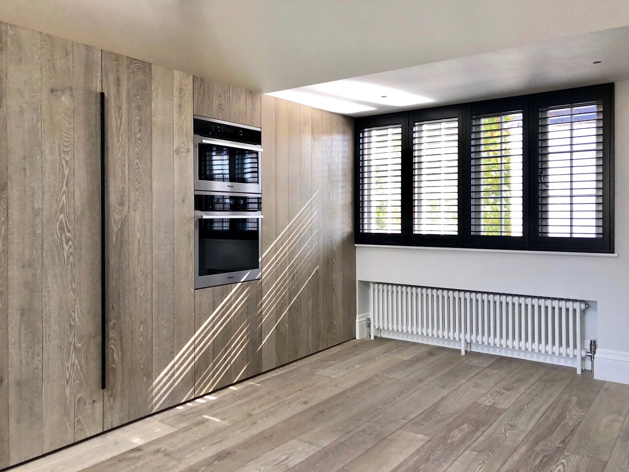 William Deakins Primrose Hill Apartment 05.jpg