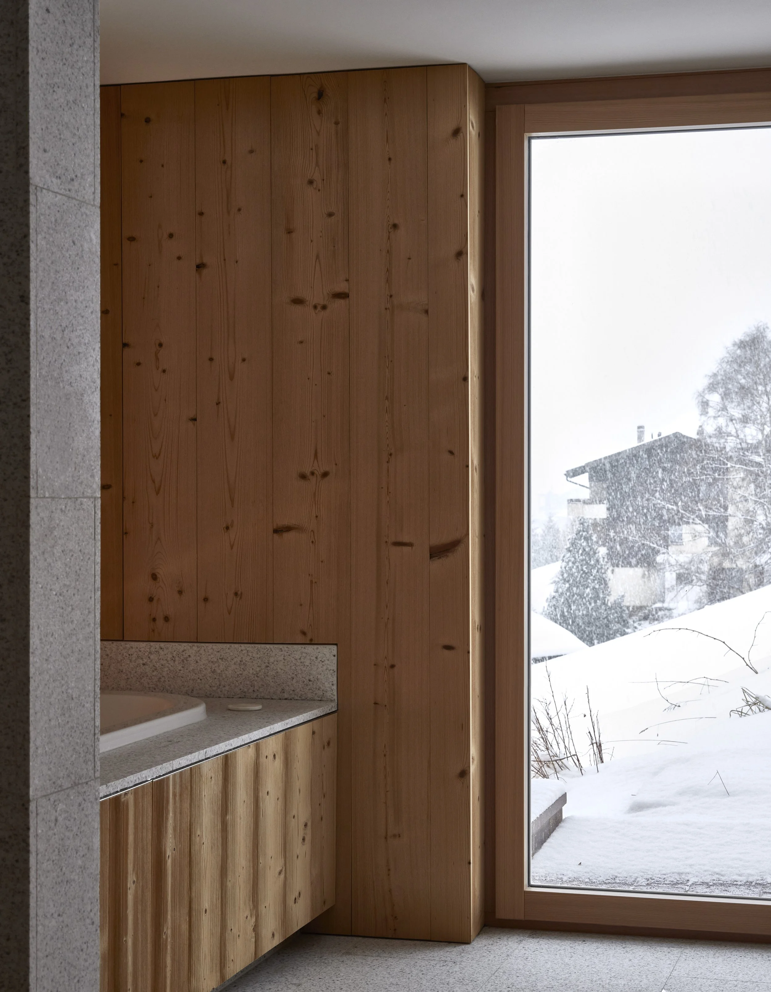 William Deakins Swiss Ski Lodge 07.jpg