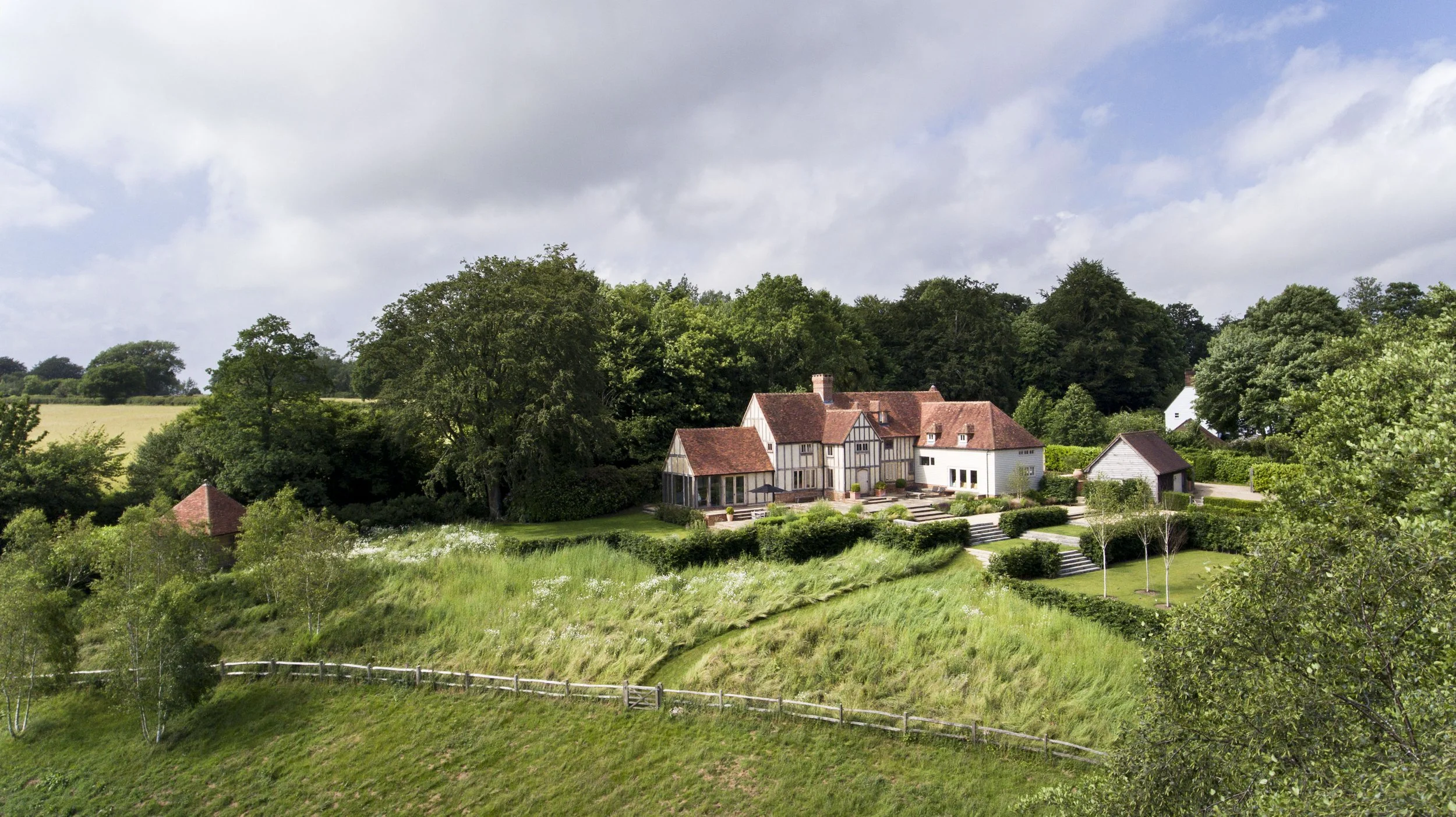 William Deakins Sussex Country House 09.jpg