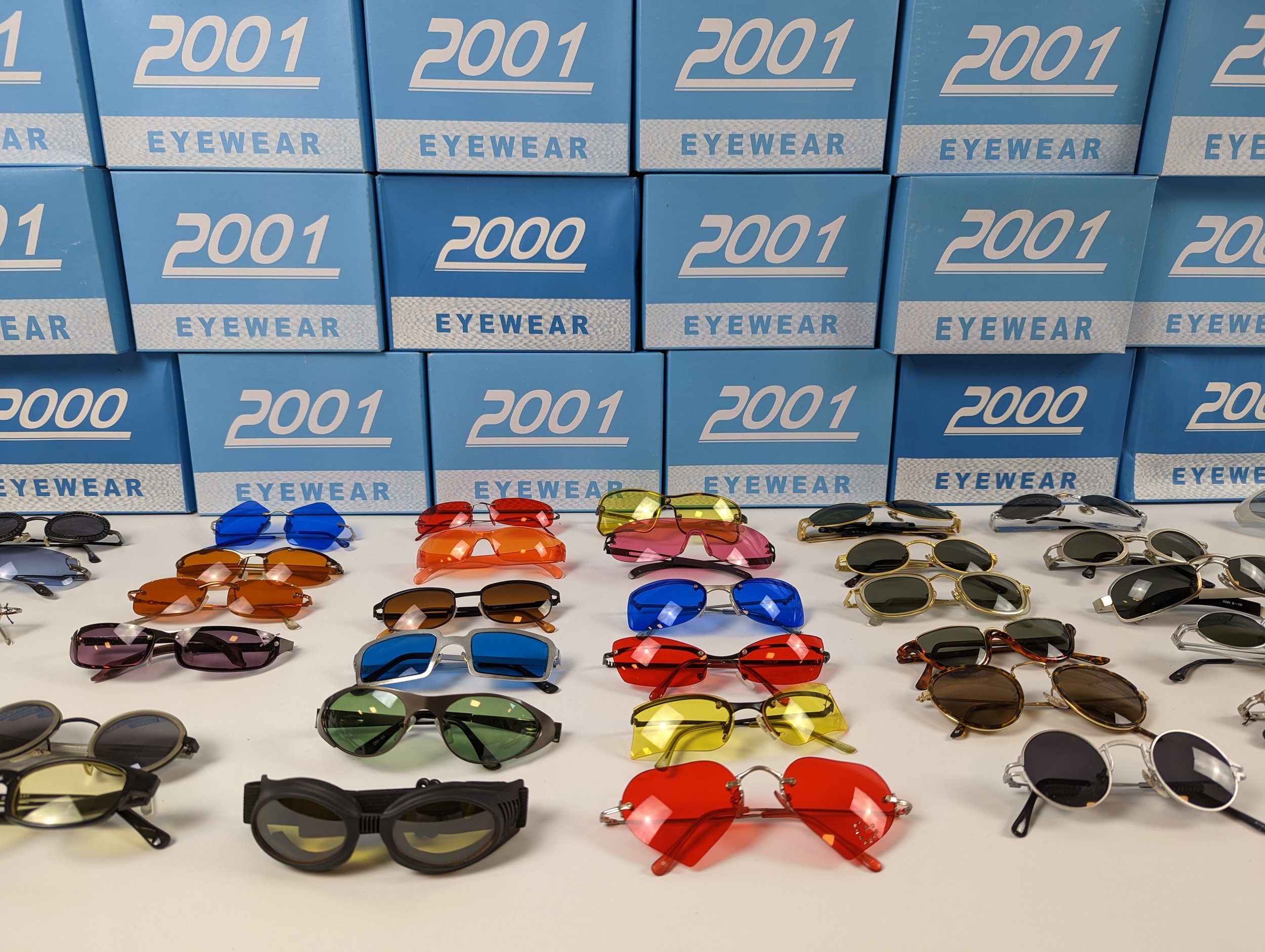 Y2KGlasses Wholesale for Deadstock Vintage & Y2K Sunglasses