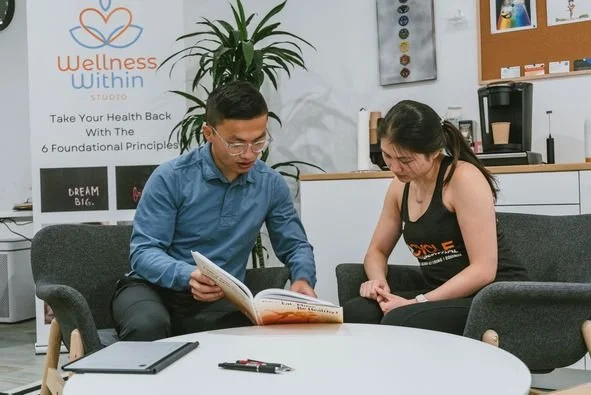 Holistic health coach, nutritionist, holistic lifestyle coach, naturopath, CHEK practitioner, women's health coach, women's wellness, fitness, health coach, wellness, traditional Chinese medicine