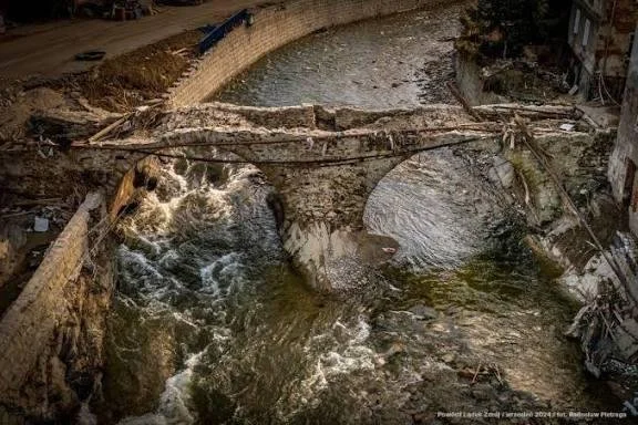 WhatsApp Image 2025-12-11 at 16.23.40 (1).jpeg