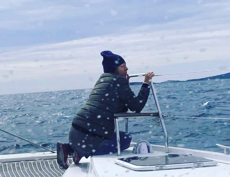 Formidabel tr&aelig;ning i n&aelig;rv&aelig;r&hellip; 

Jeg er p&aring; havet, i b&aring;d p&aring; tur i det Kroatiske &oslash;hav. 
Min f&oslash;rste sejlerferie ever. En dr&oslash;m jeg har haft i &aring;revis. 

Det er virkelig fedt og p&aring; m