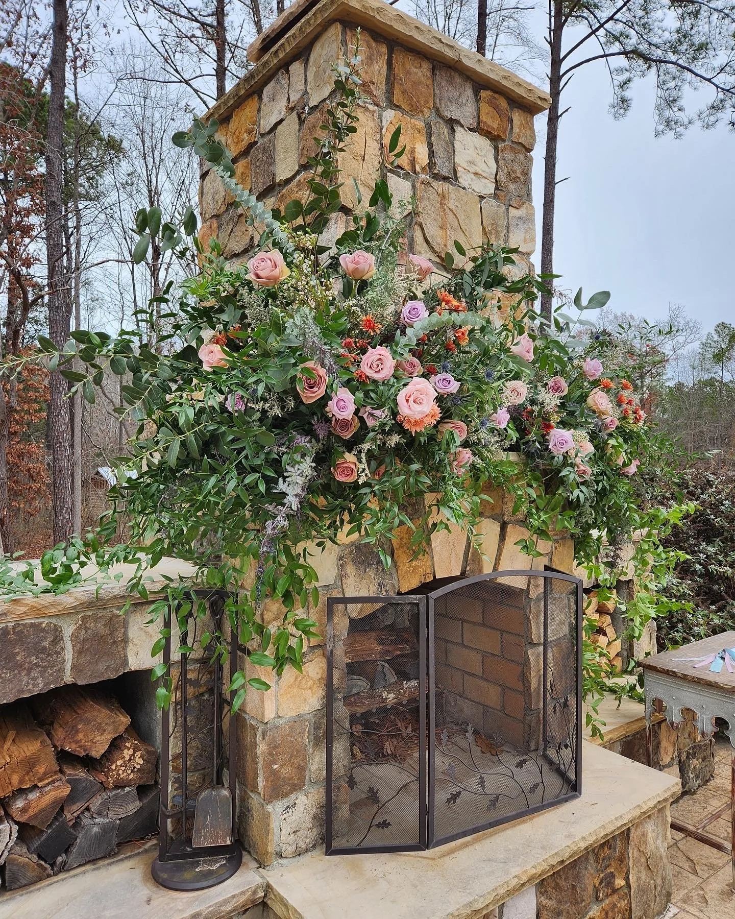 Lav Oaks mantel Dec 2022 Connor.JPG