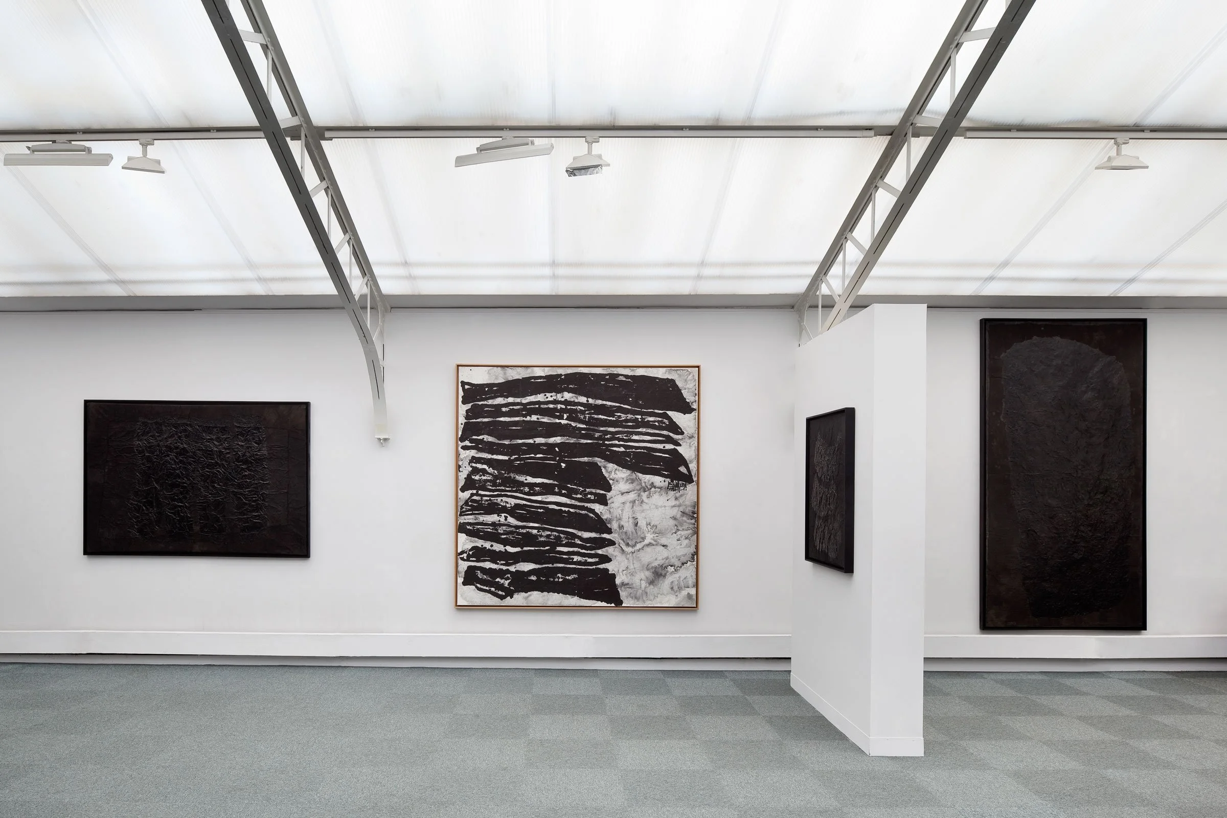 Exhibition-Tale-of-the-11th-Day-Yang-Jiechang-Jeanne-Bucher-Jaeger-2011-13.jpg