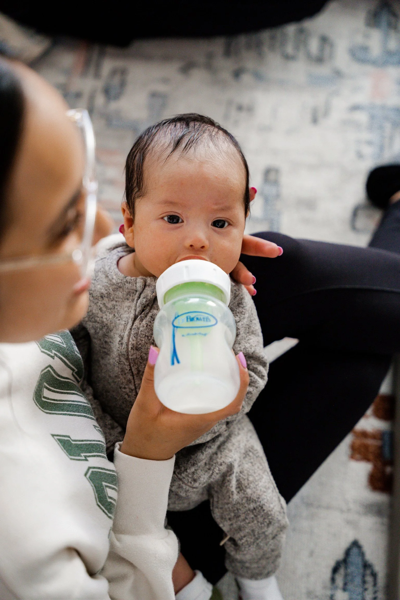 Clicking, Smacking, and Noisy Feeds: What Your Baby Is Trying to Tell You