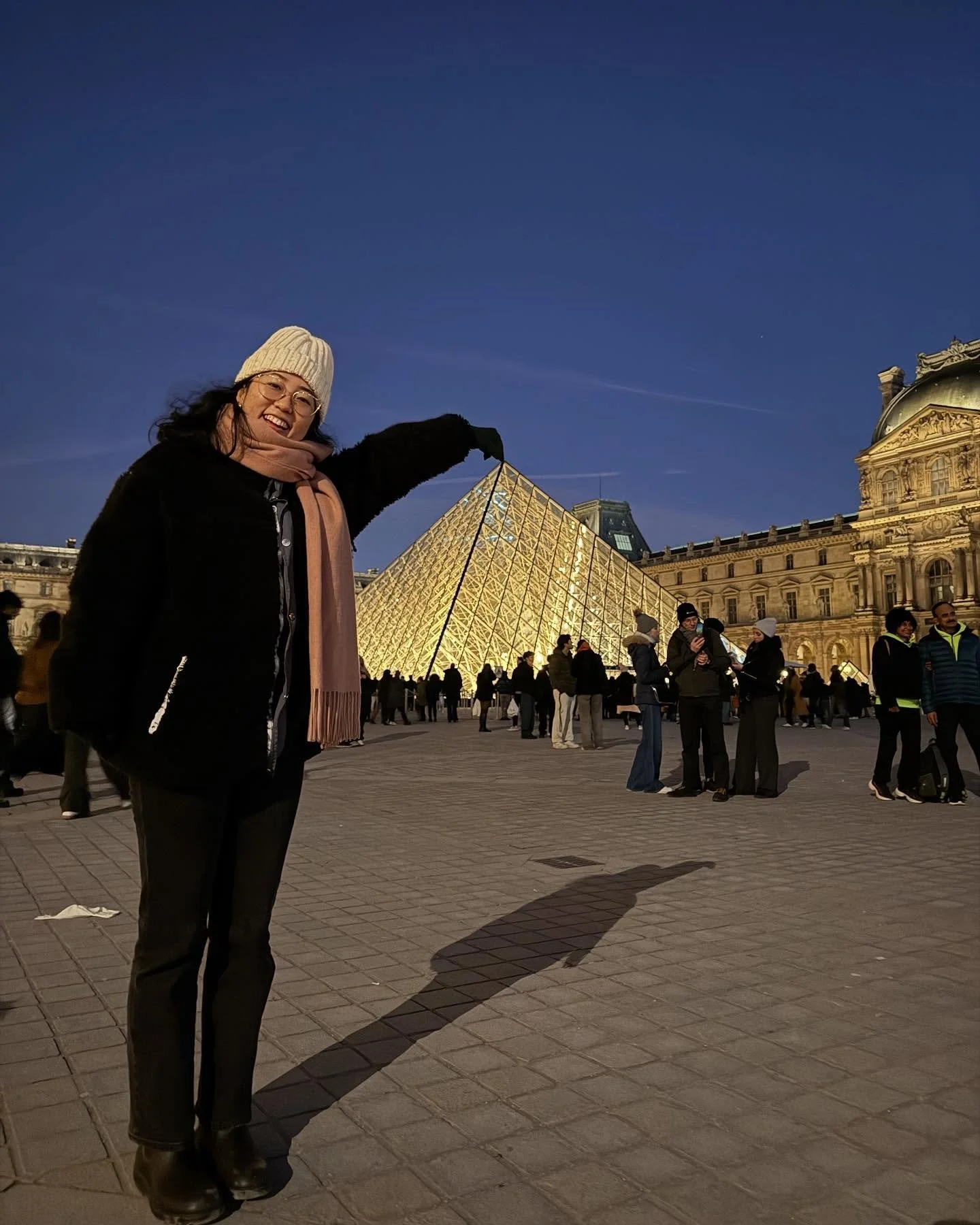 peak american tourist (im not even american) #parigiocara #momusmomusmomus