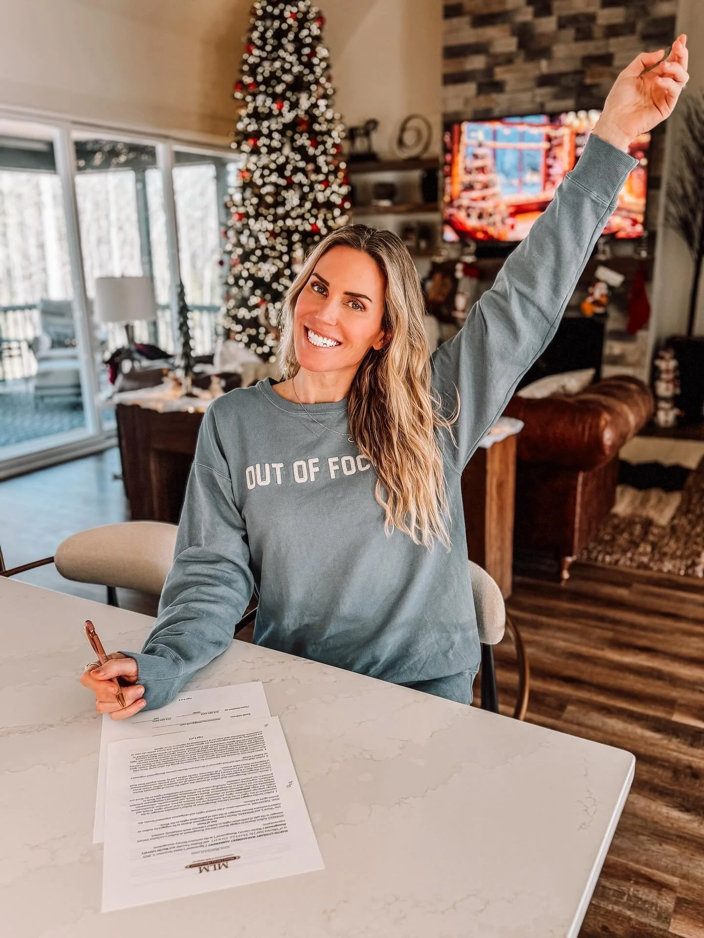 Exciting news&hellip; I signed a literary contract! And truly&mdash;the Lord did it all.

I had submitted to other agencies. I walked through open doors&hellip; only to watch some of them close. Other times there was complete silence. But this time w