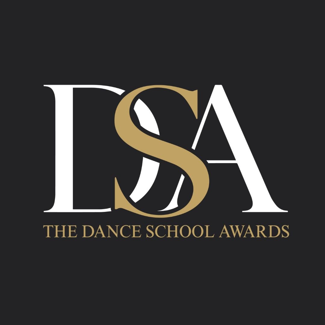 Dollie Henry MBE receives Dance school award