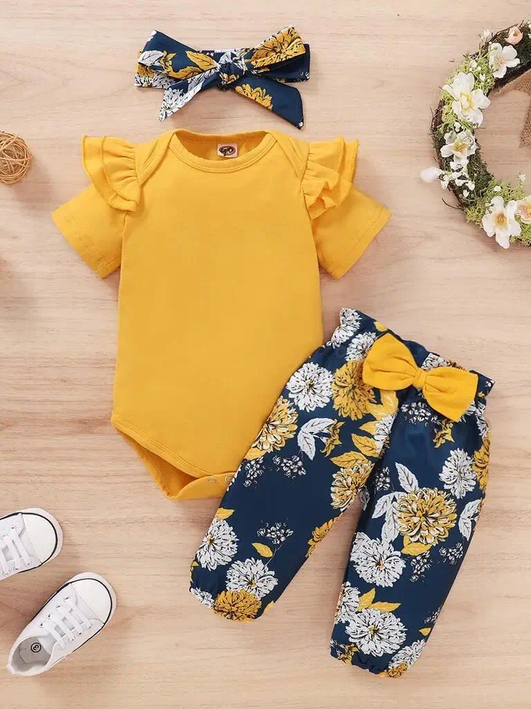 Baby Girl's Bodysuit with Floral Pants Set