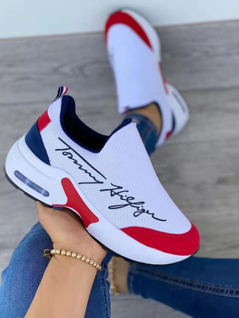 Women’s Breathable Sneakers