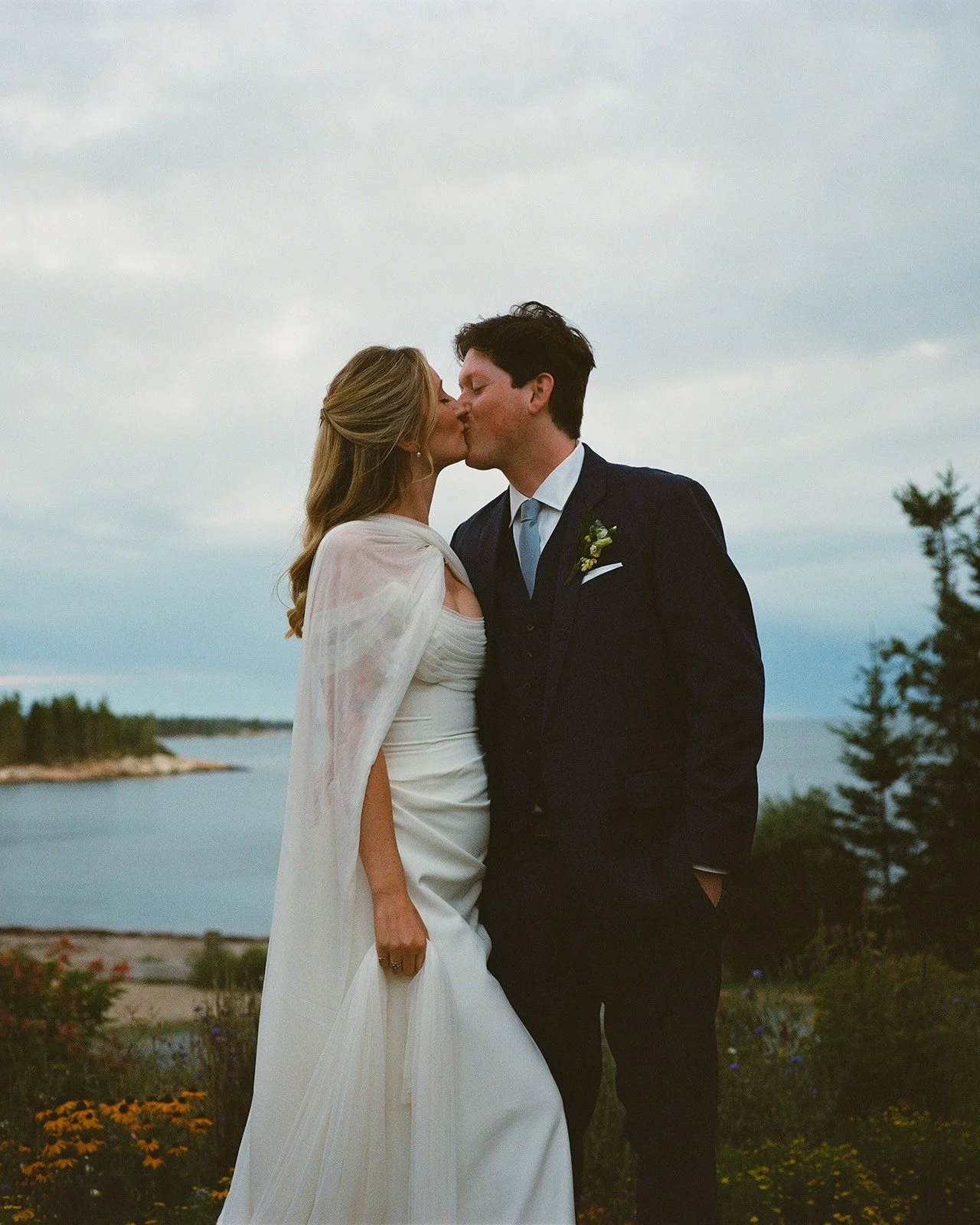 You but better 

Photo @katelynrose_photos 
Planner: @confetti.and.cocktailsevents 
Venue: @aragosta.maine
Makeup @makeupbylucas 
Hair @thekaraday 
Florals: @oceanvilleflowers
DJ: @dartcollective
Embroidery: @wetdayfire

#MaineBride #FloridaBride #Br