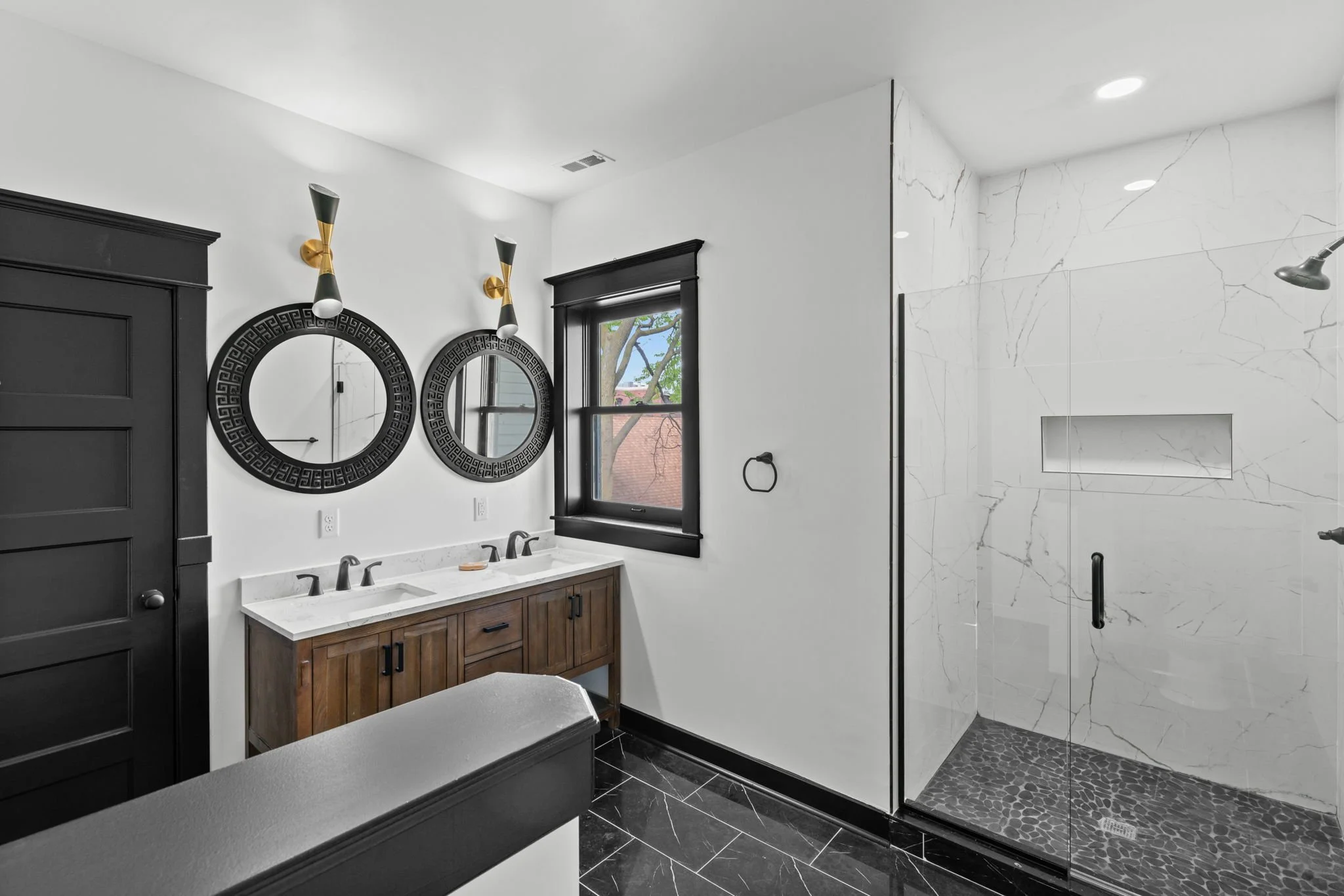 Premier is a real estate media company based in Indianapolis, Indiana that offers professional real estate photography, aerial real estate photography, 3D virtual tours Indianapolis, twilight real estate photography, and Social Media Real Estate Vide