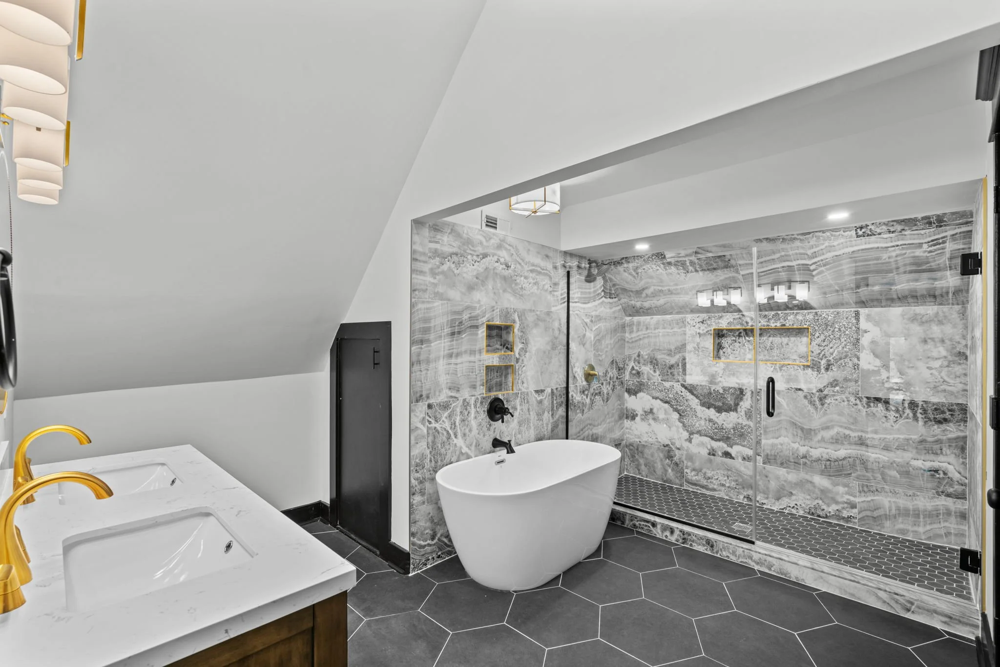 Premier is a real estate media company based in Indianapolis, Indiana that offers professional real estate photography, aerial real estate photography, 3D virtual tours Indianapolis, twilight real estate photography, and Social Media Real Estate Vide