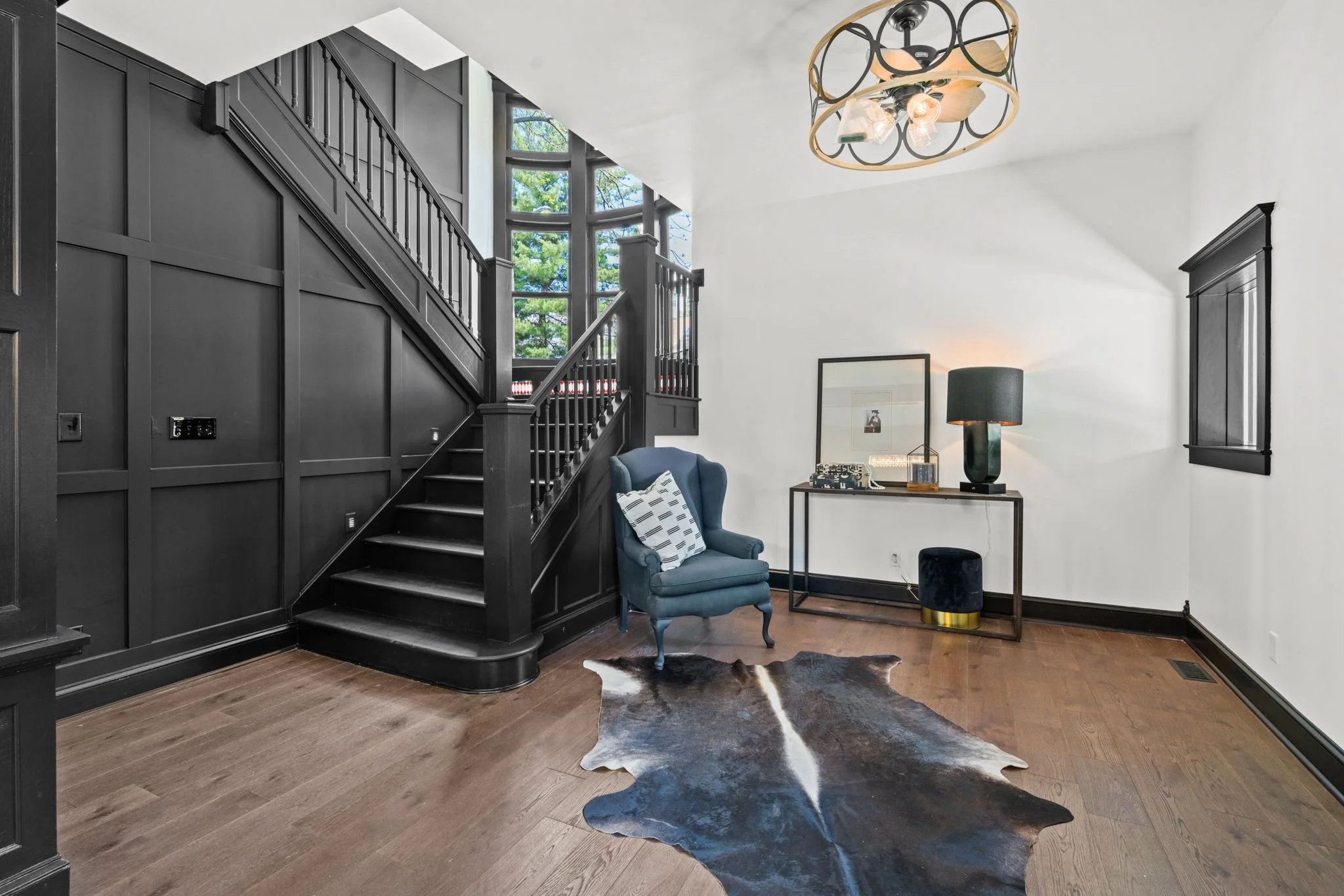 Premier is a real estate media company based in Indianapolis, Indiana that offers professional real estate photography, aerial real estate photography, 3D virtual tours Indianapolis, twilight real estate photography, and Social Media Real Estate Vide